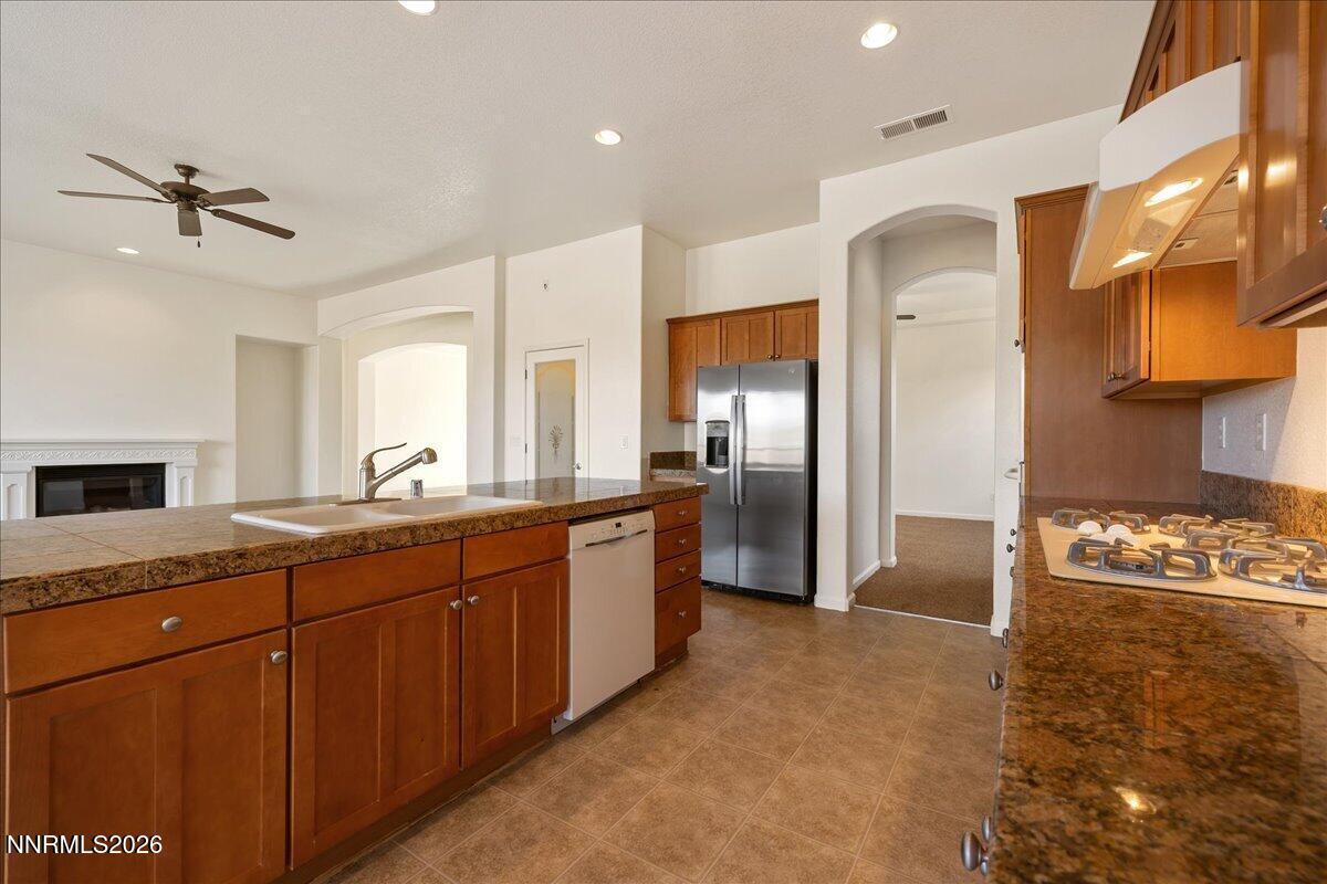 1627 Gemtown Drive Property Photo 15