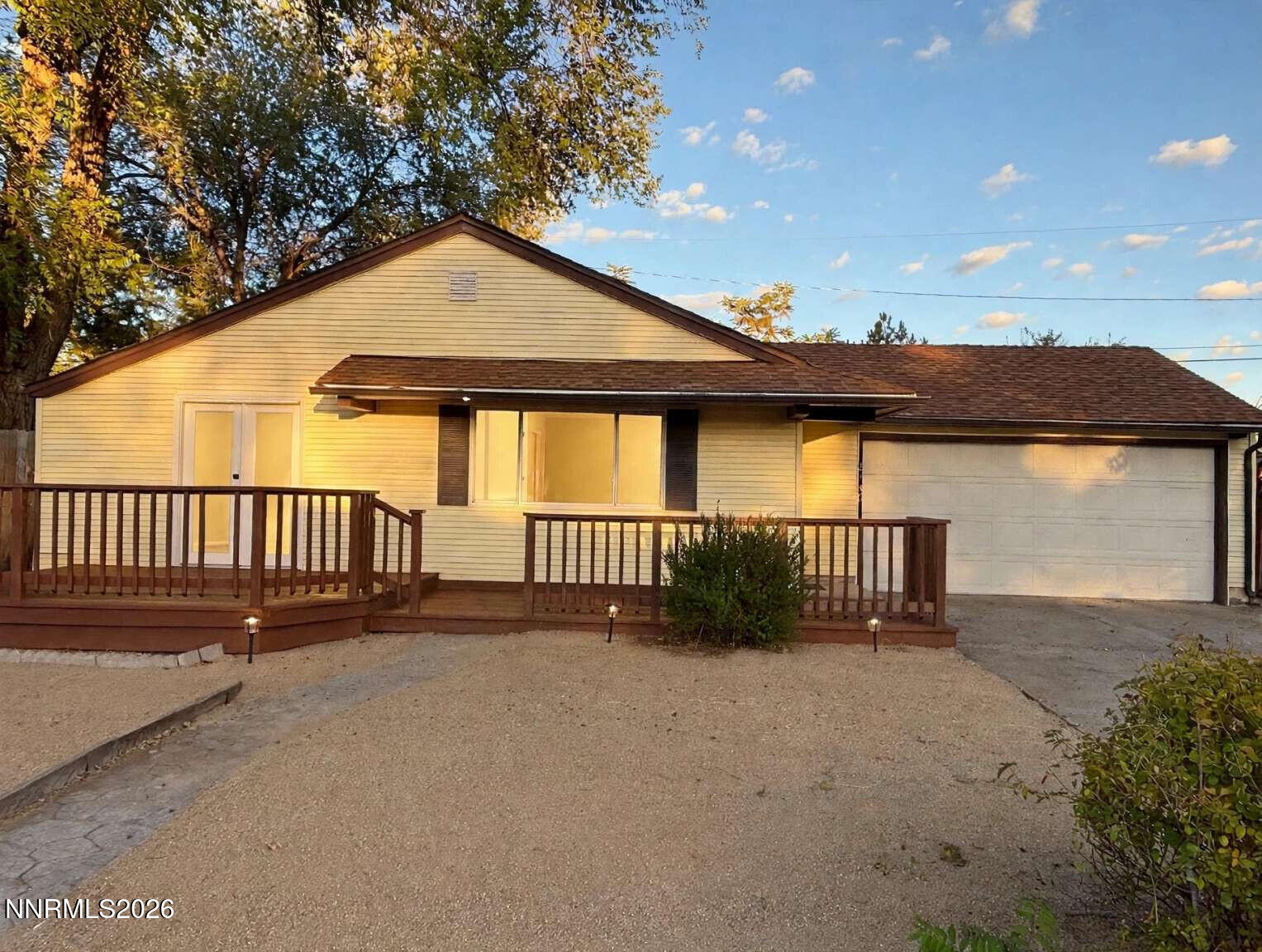 2740 11th Street Property Photo 1