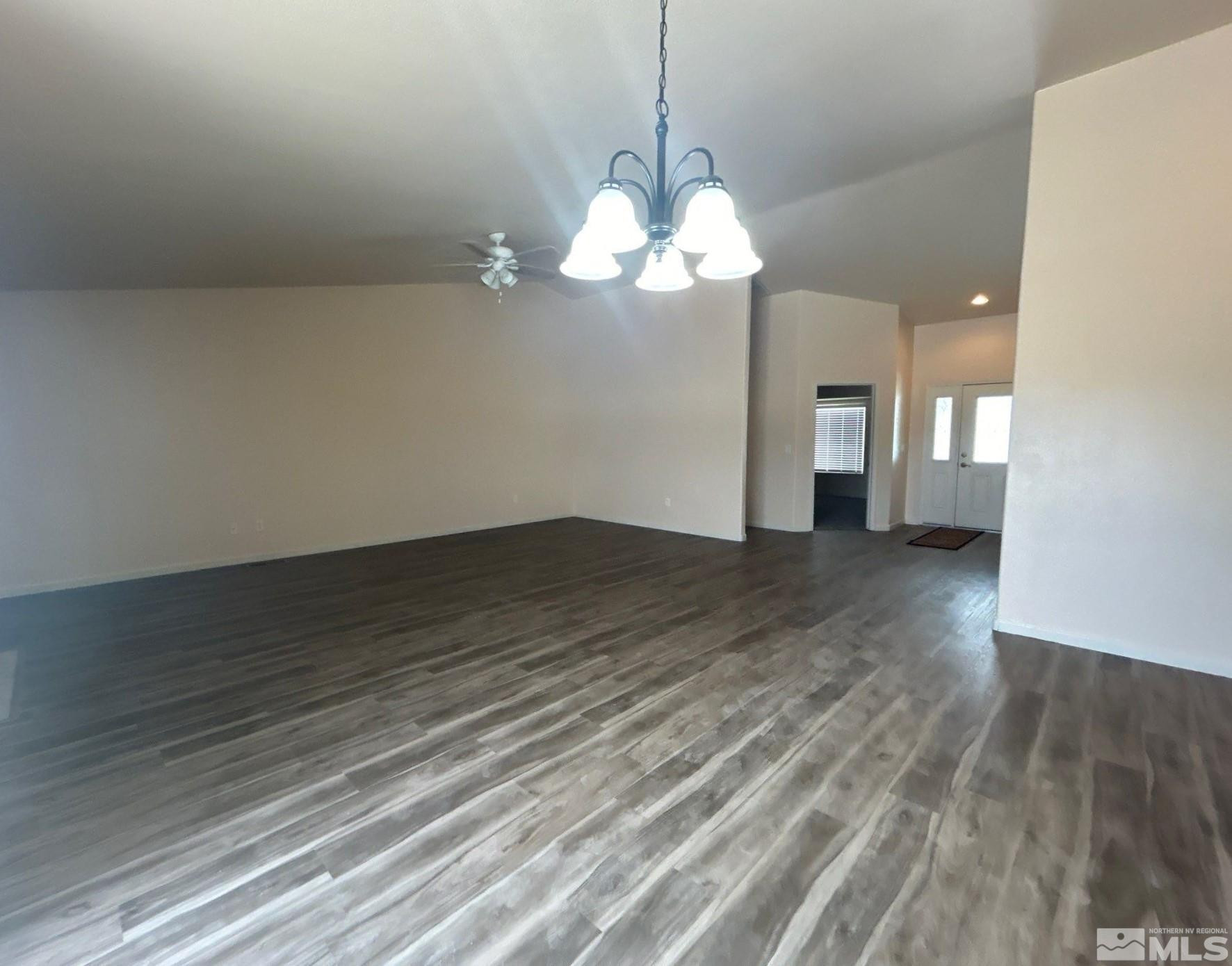 455 Mallard Way Property Photo 4