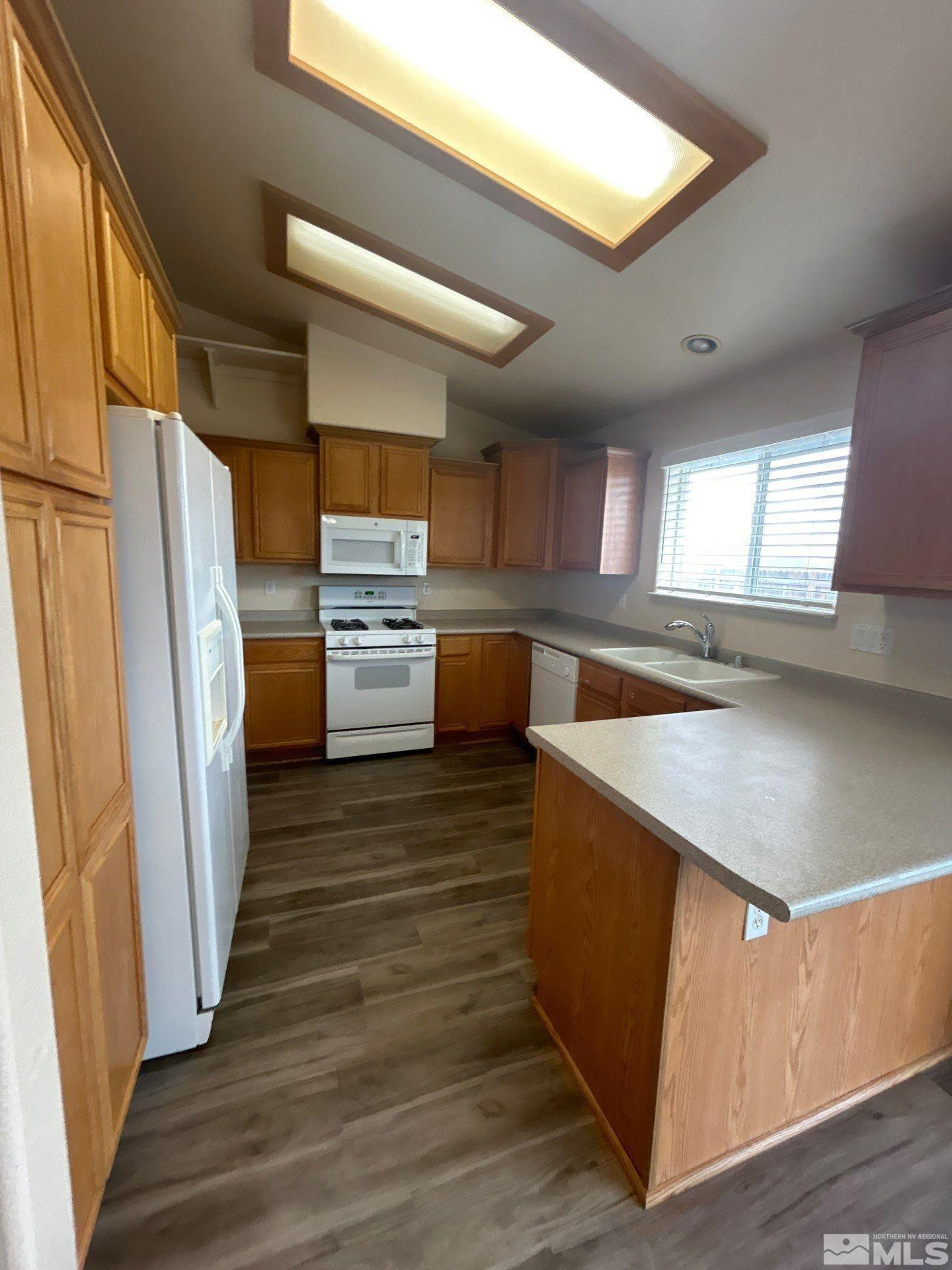 455 Mallard Way Property Photo 9