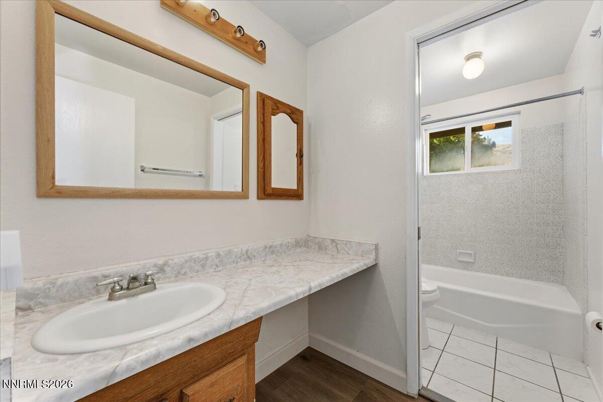 305 Steamboat Court Property Photo 30