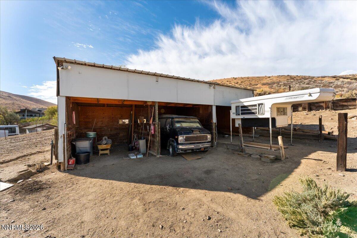 305 Steamboat Court Property Photo 43