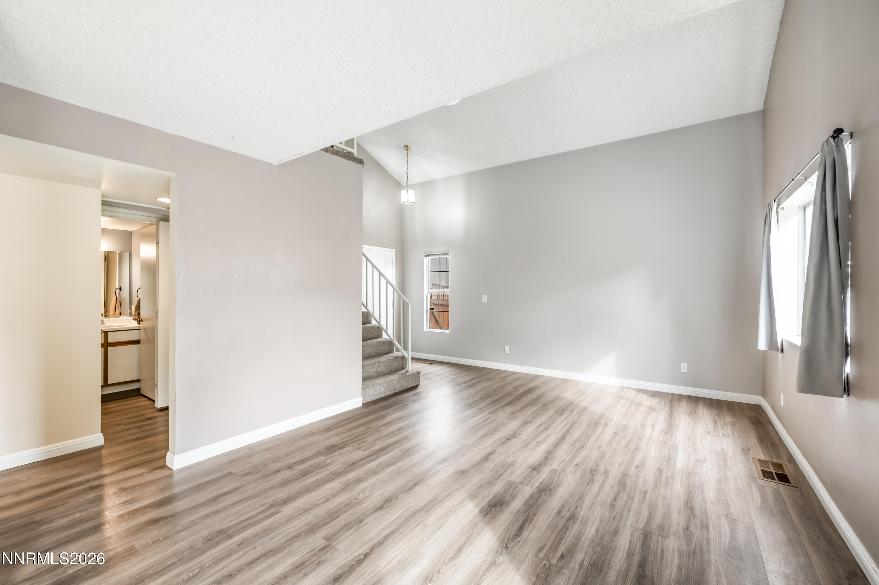 1719 Chatterley Lane Property Photo 11