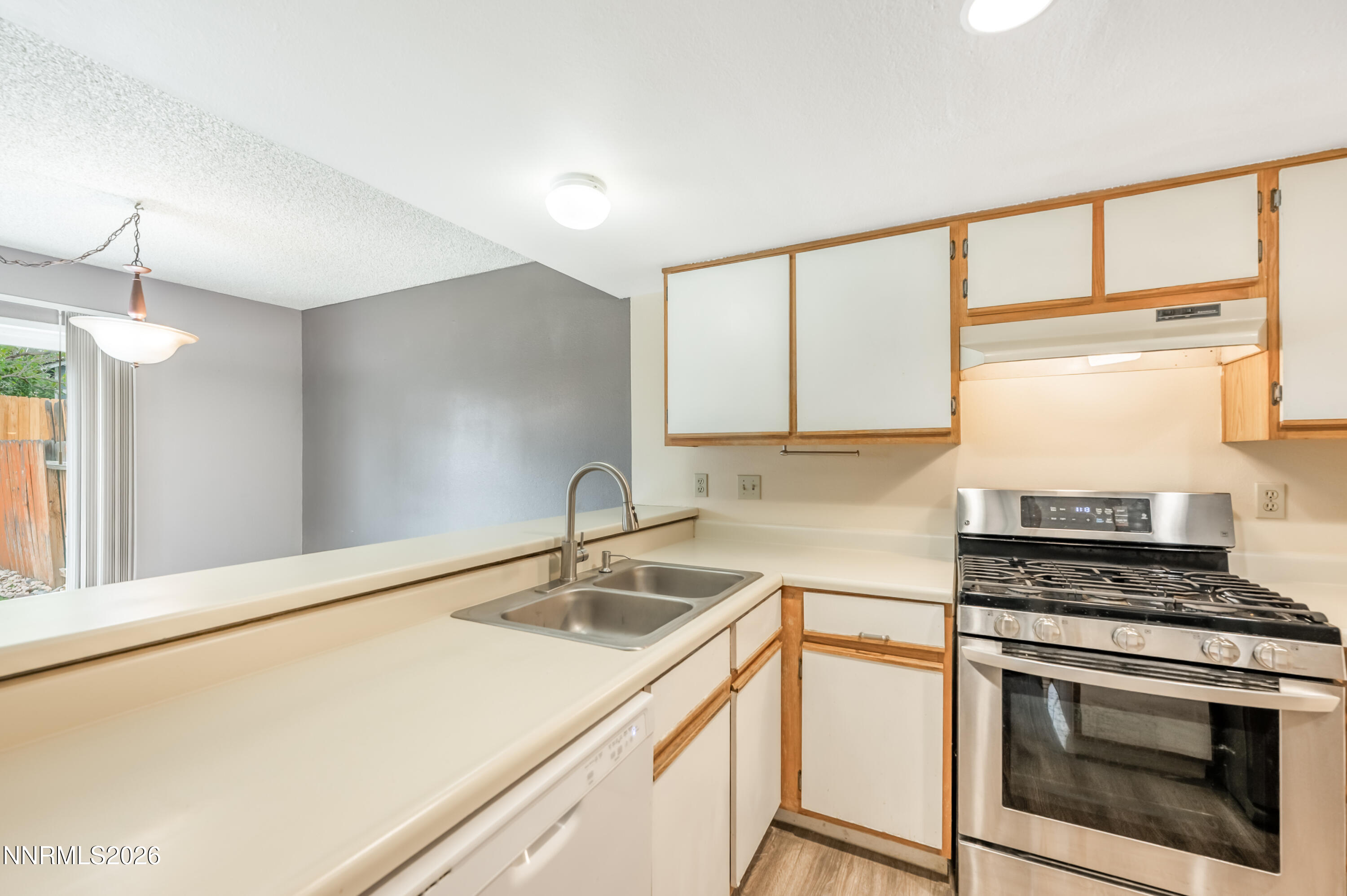 1719 Chatterley Lane Property Photo 14