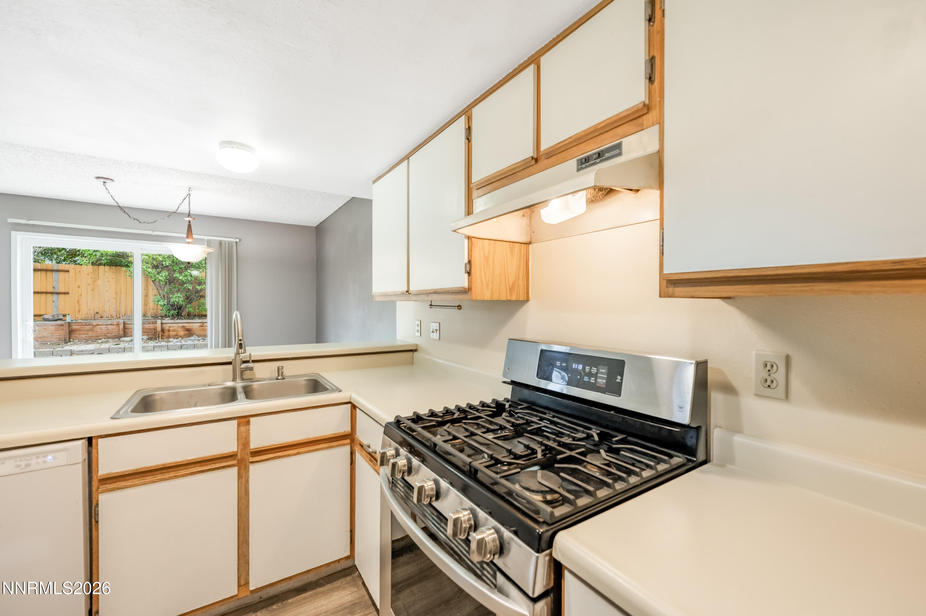 1719 Chatterley Lane Property Photo 16