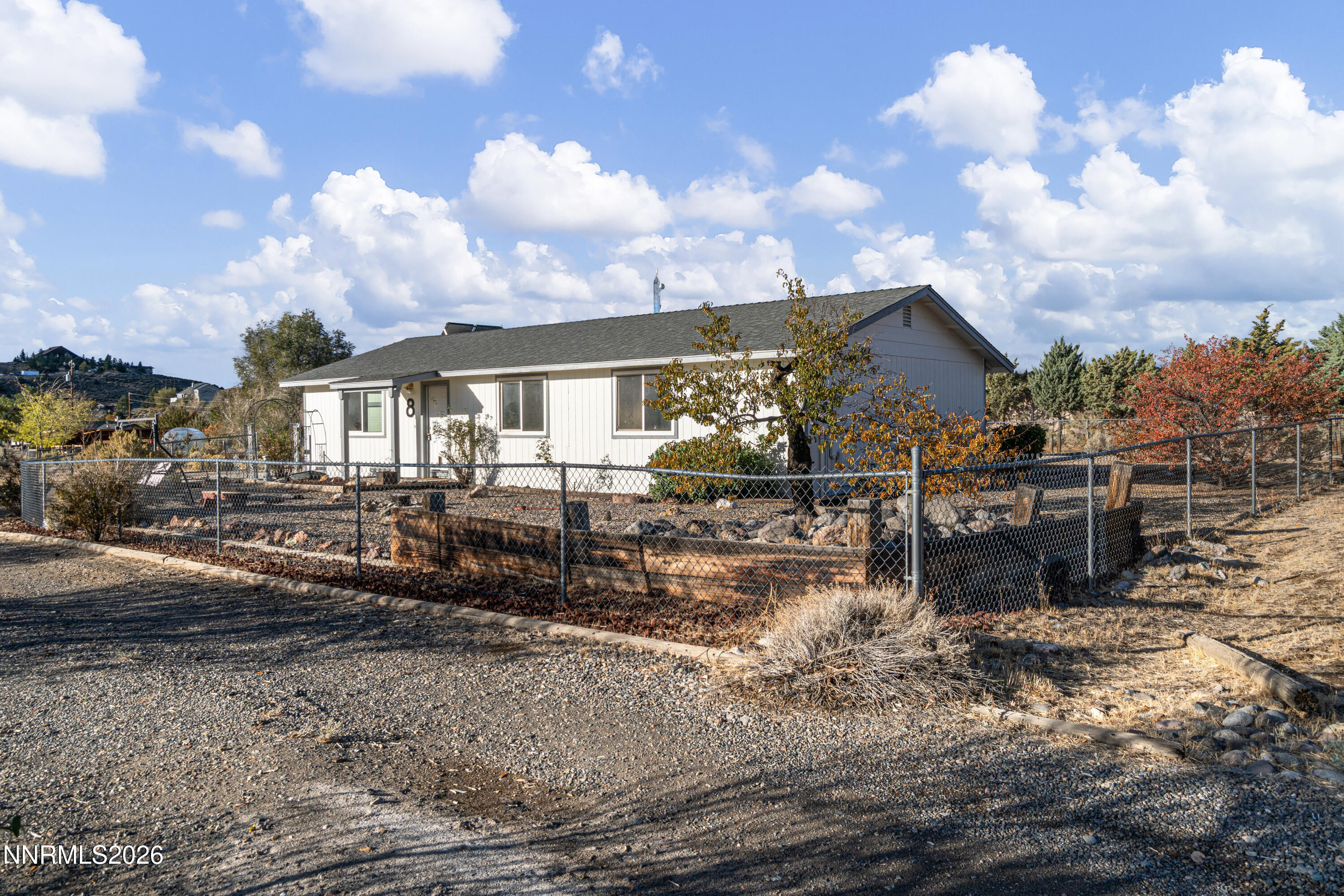 8 Jeanette Circle Property Photo 2