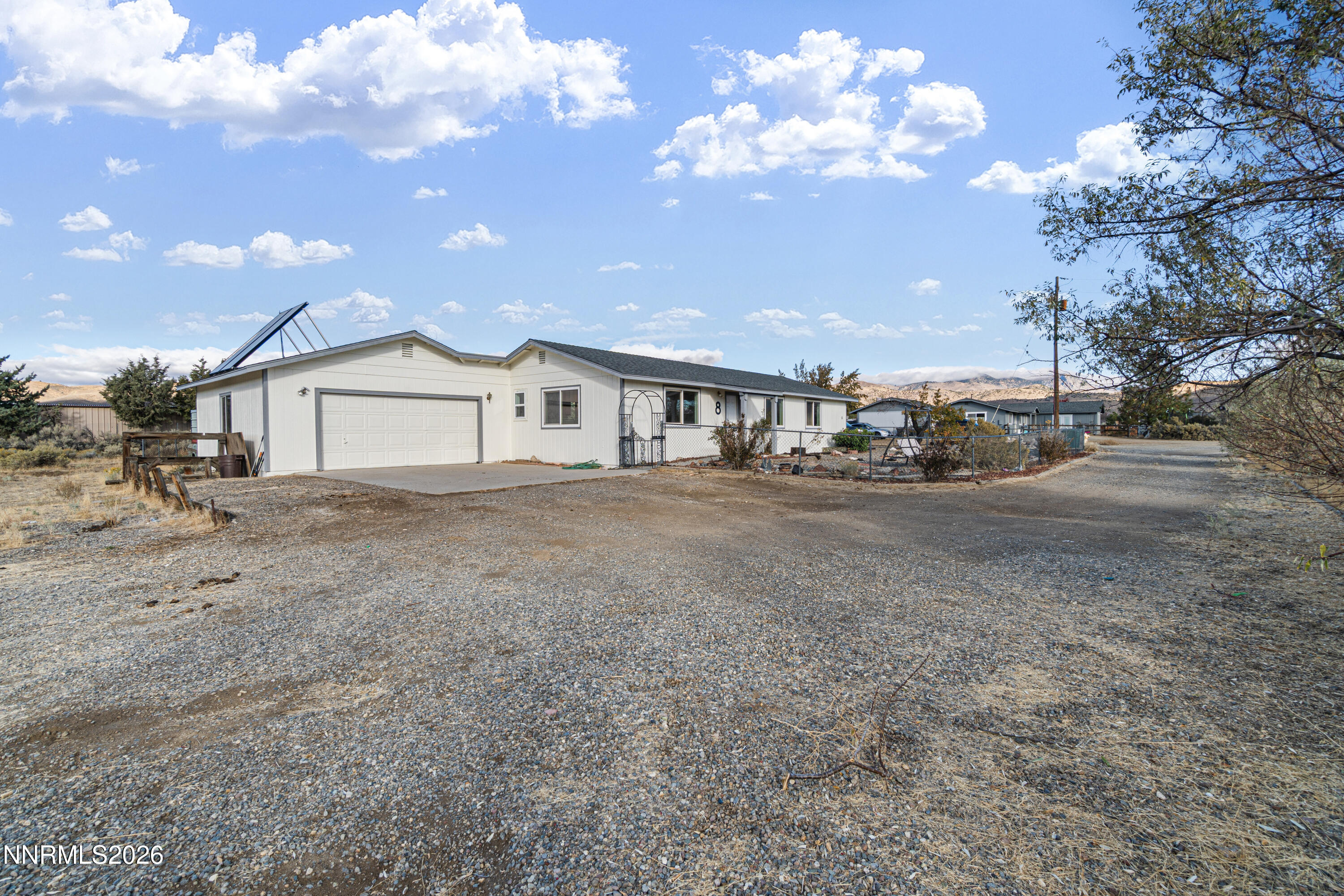8 Jeanette Circle Property Photo 5