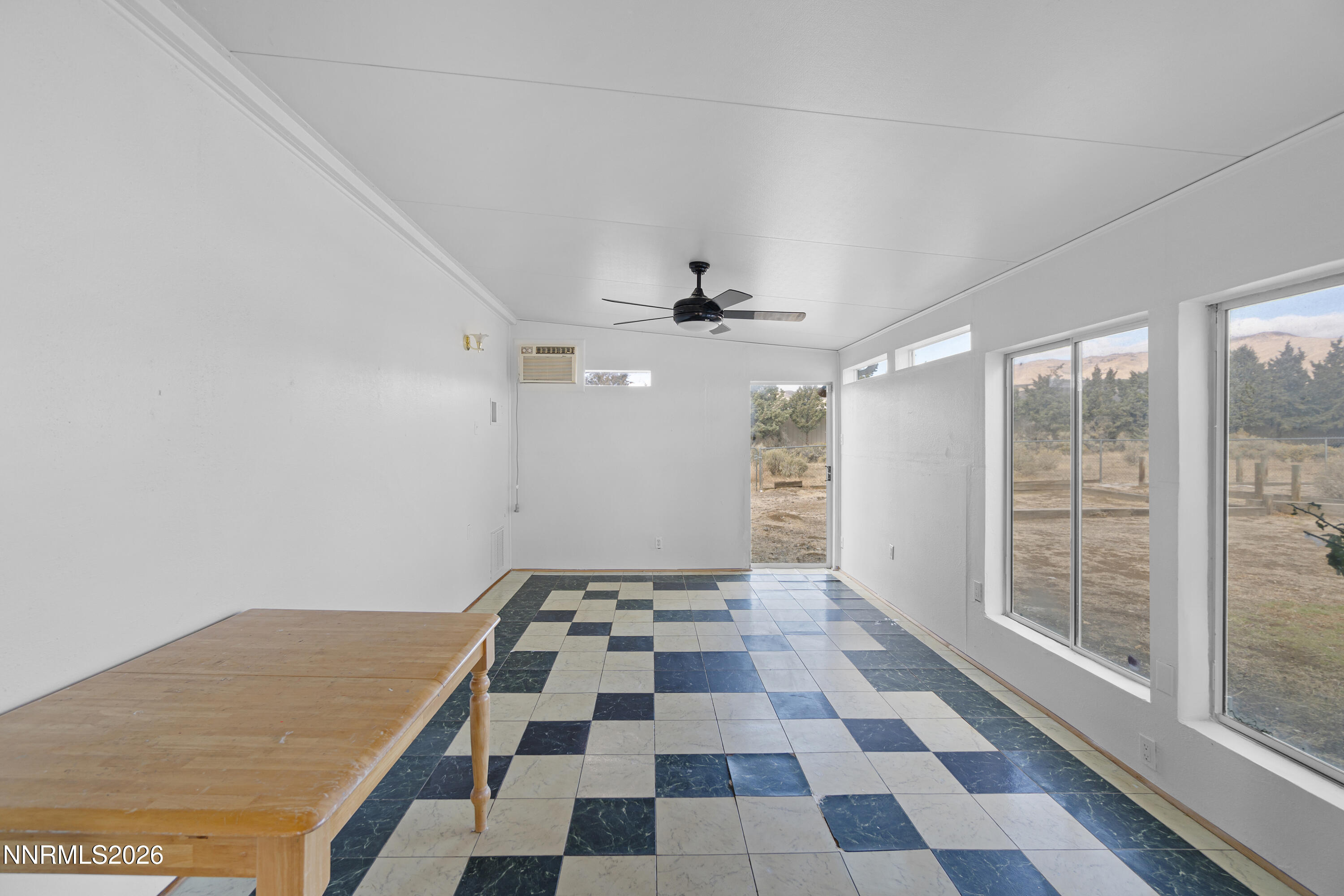 8 Jeanette Circle Property Photo 15