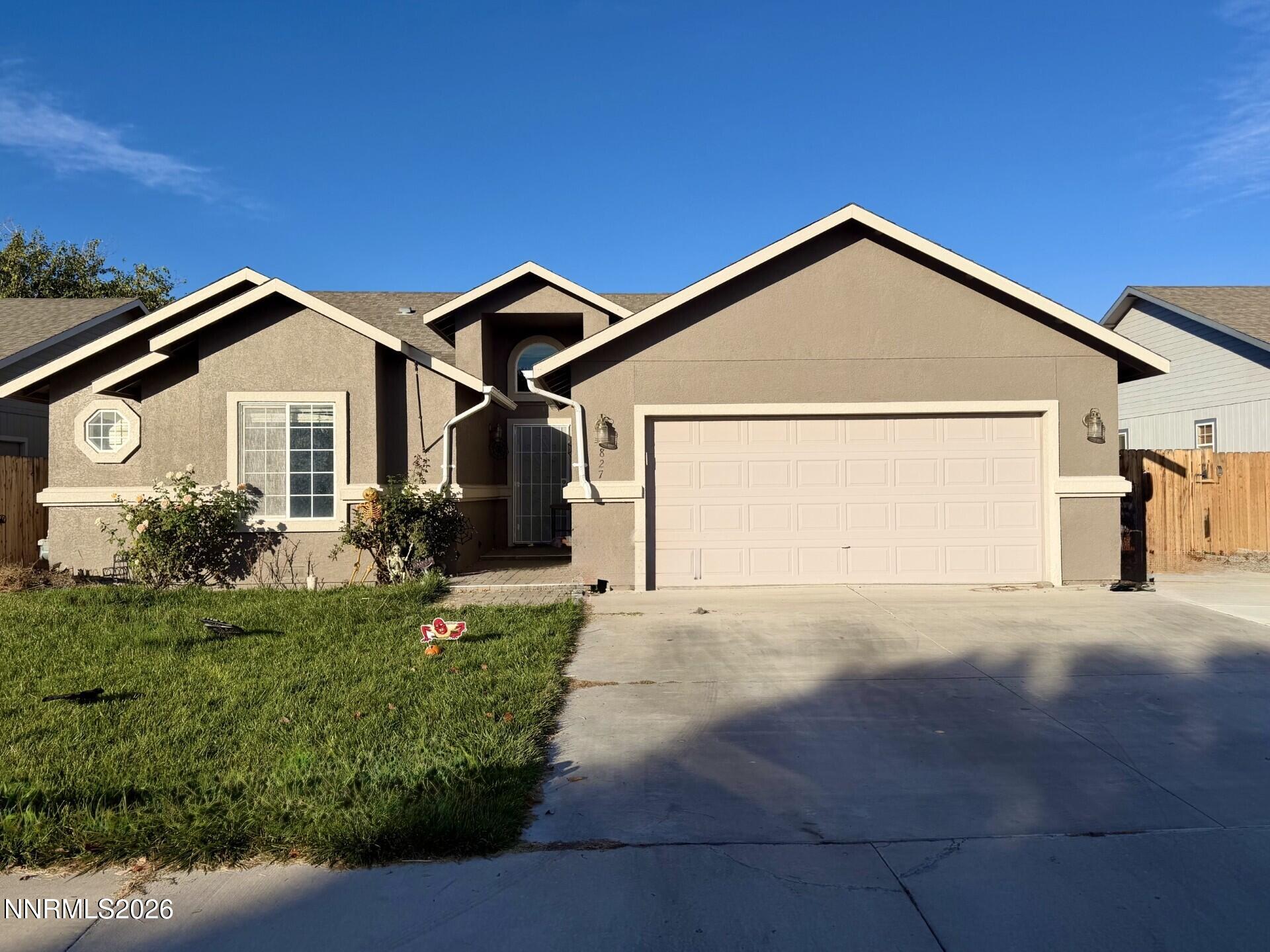 827 Elkhorn Way Property Photo 1