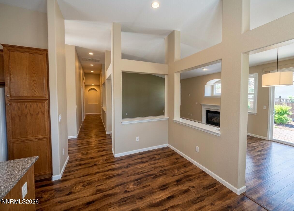 6952 Cinnamon Drive Property Photo 5