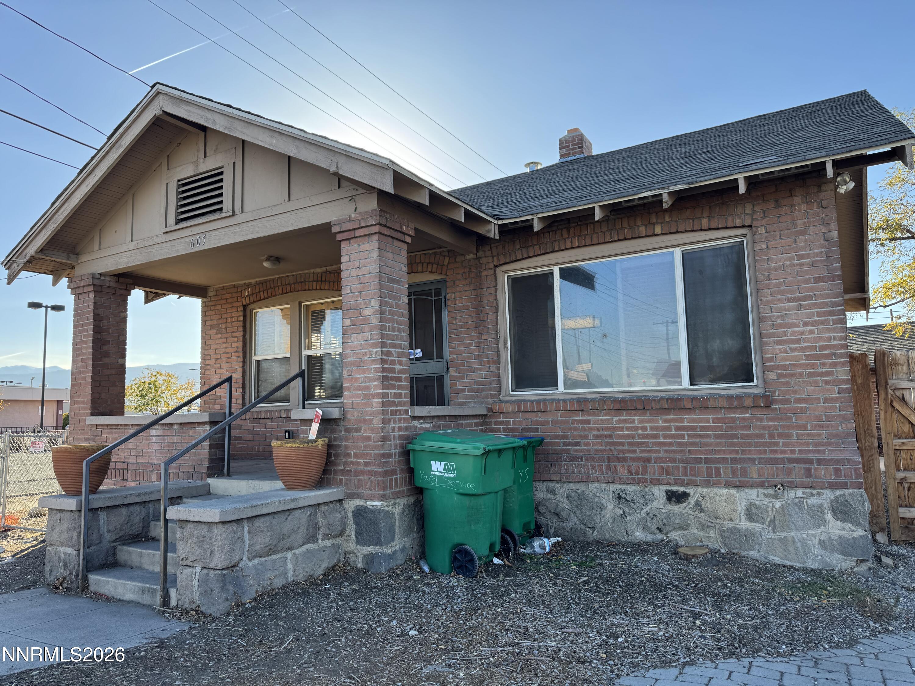 605 Quincy Street Property Photo 1