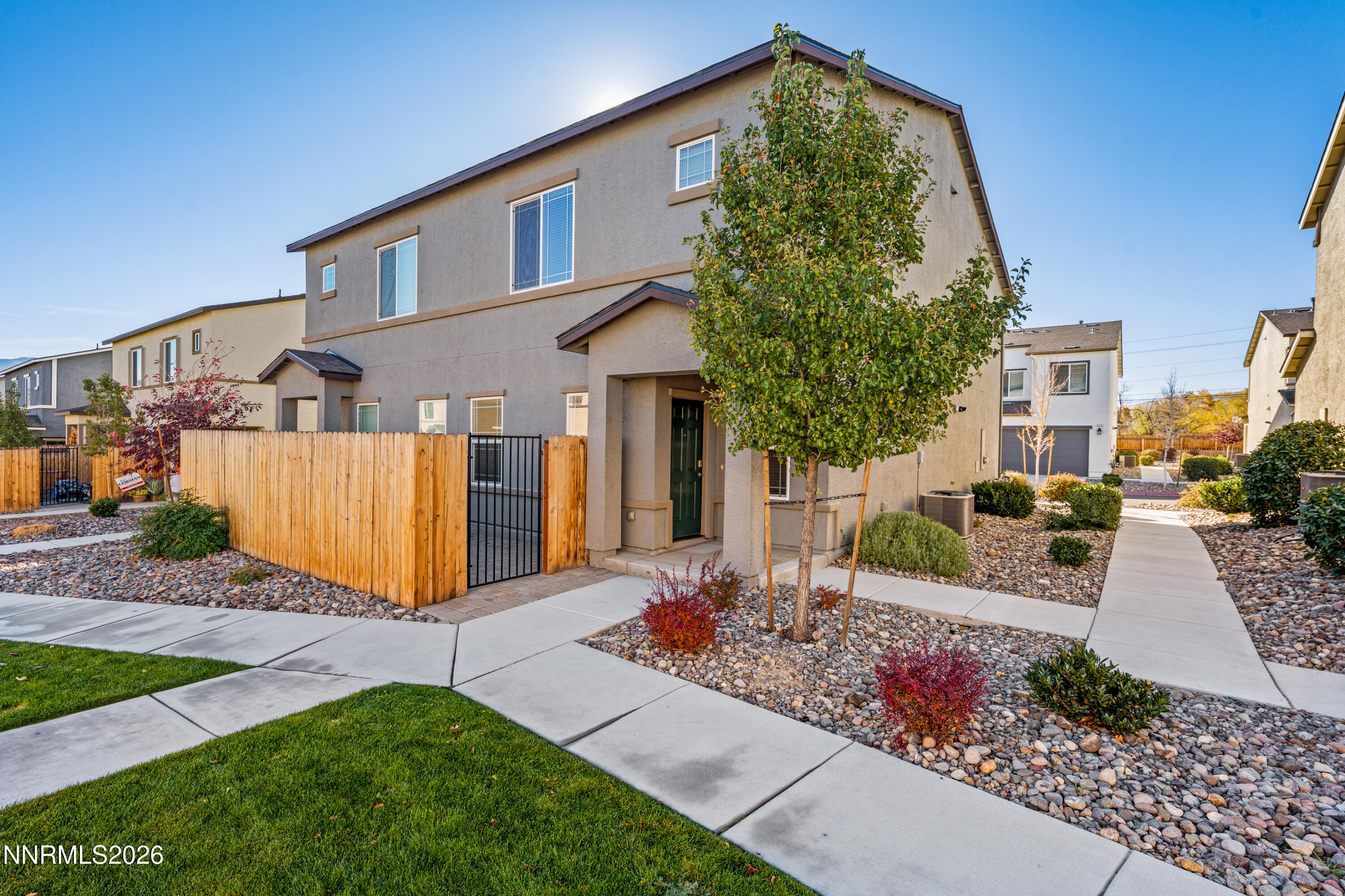 533 Autumn Breeze Circle Property Photo 1