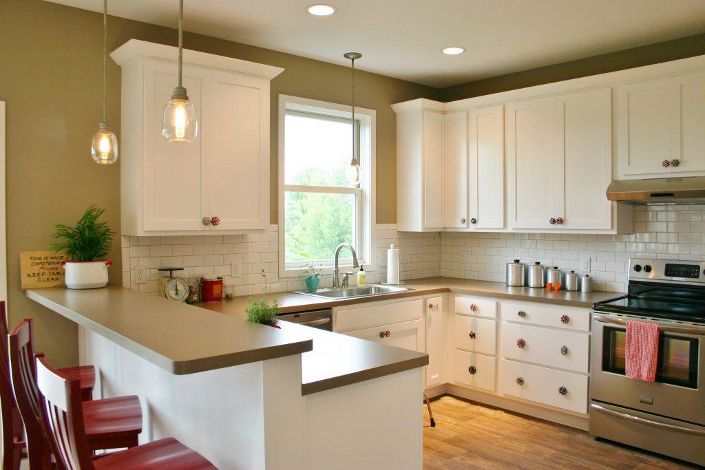 1908 Erie Drive Property Photo 2