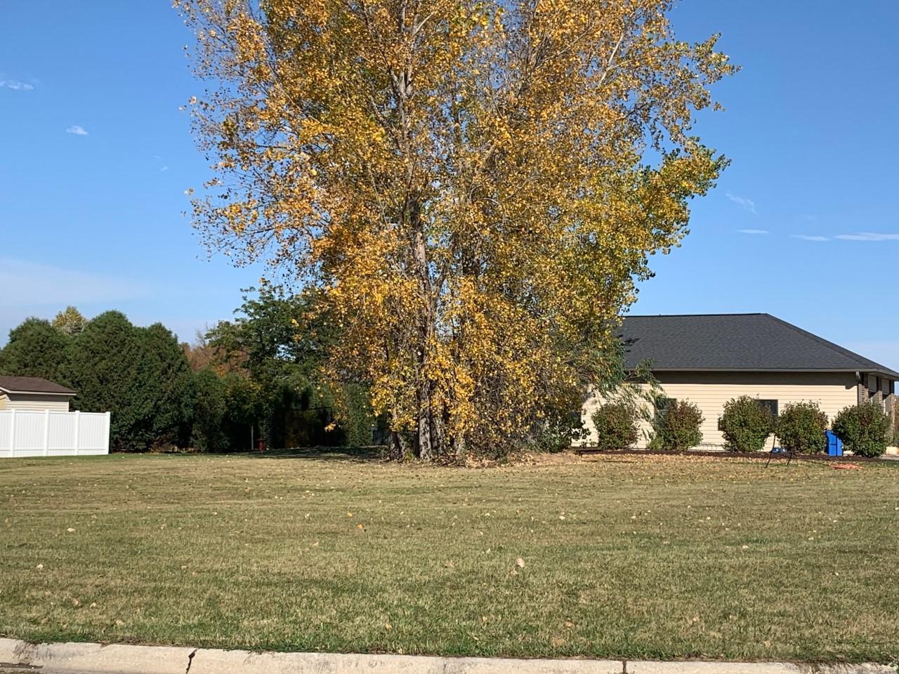 2166 NE Maple Leaf Lane Property Photo 1