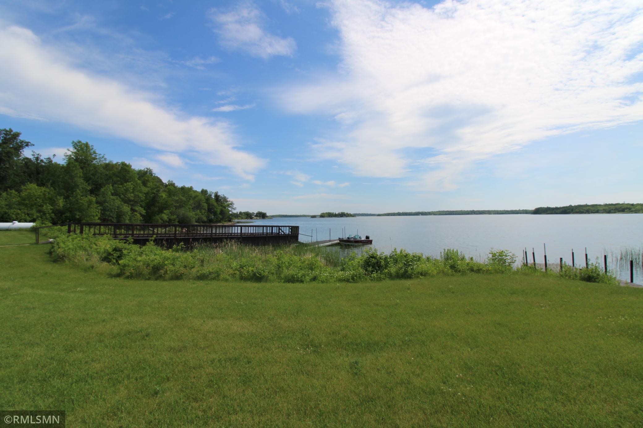 1526 Flag Island Property Photo 9