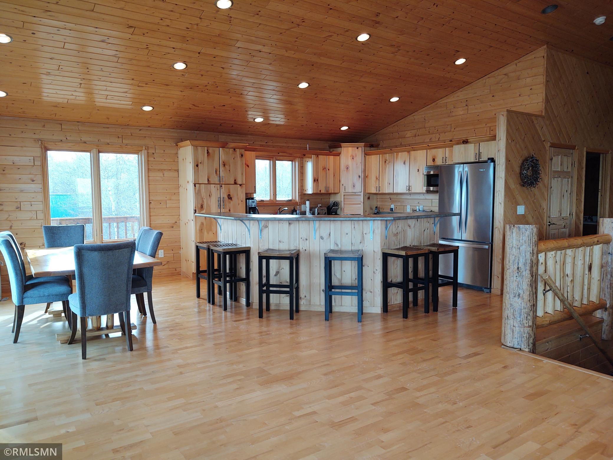 1526 Flag Island Property Photo 16