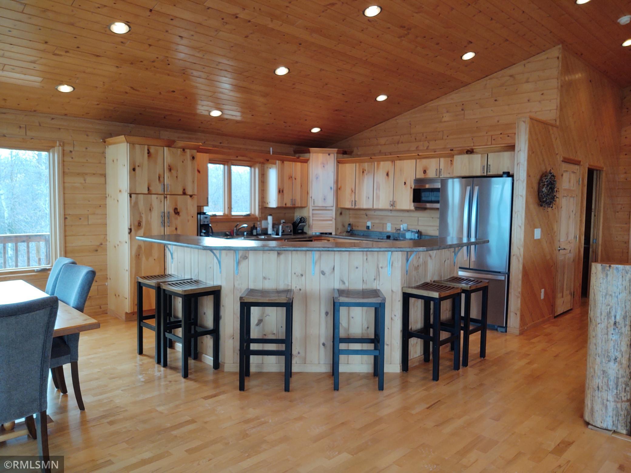 1526 Flag Island Property Photo 17