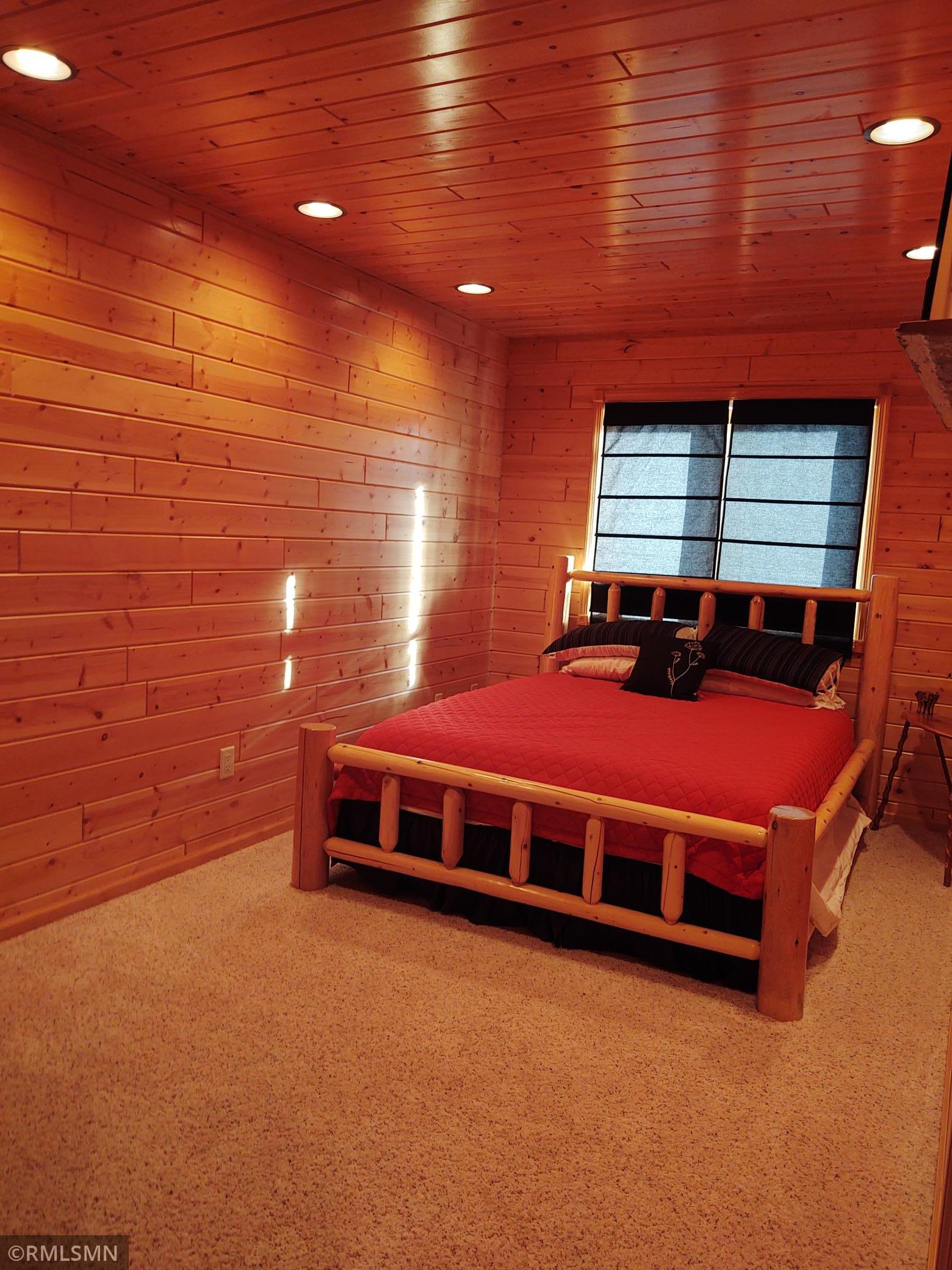 1526 Flag Island Property Photo 23