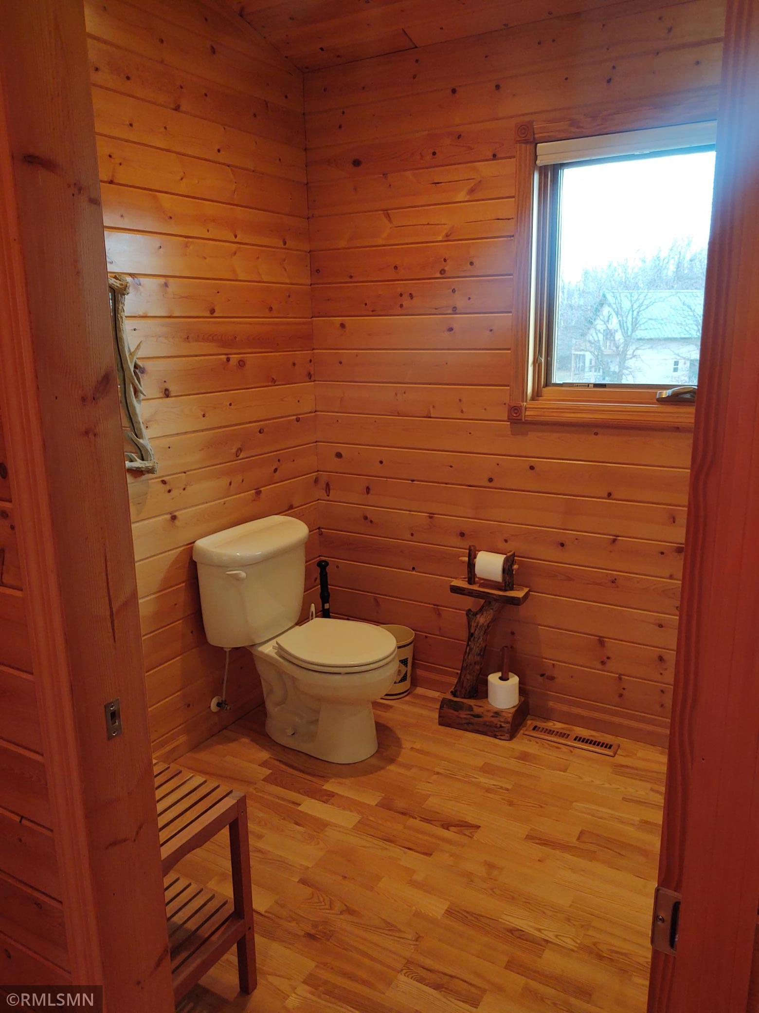 1526 Flag Island Property Photo 26
