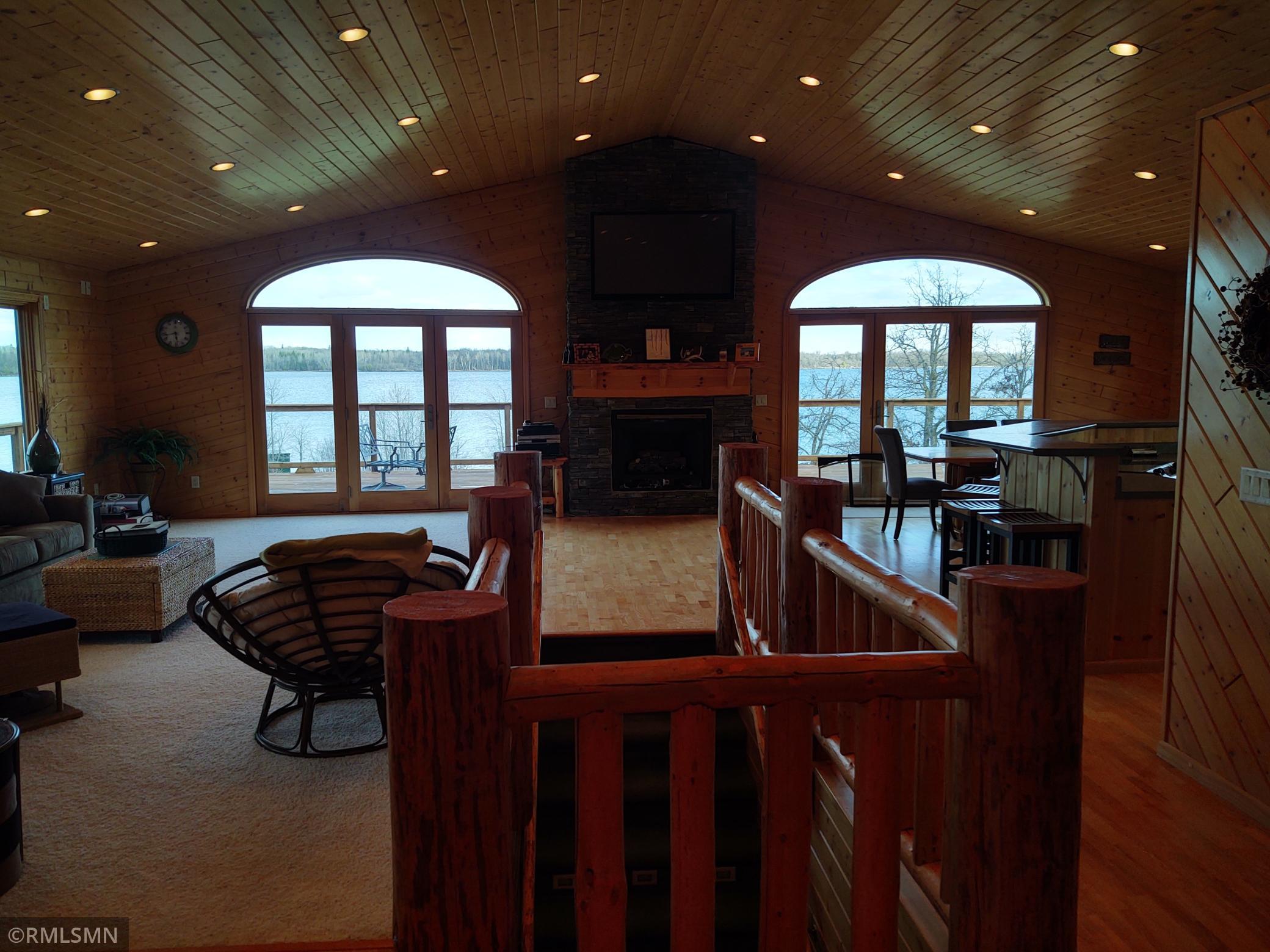 1526 Flag Island Property Photo 27