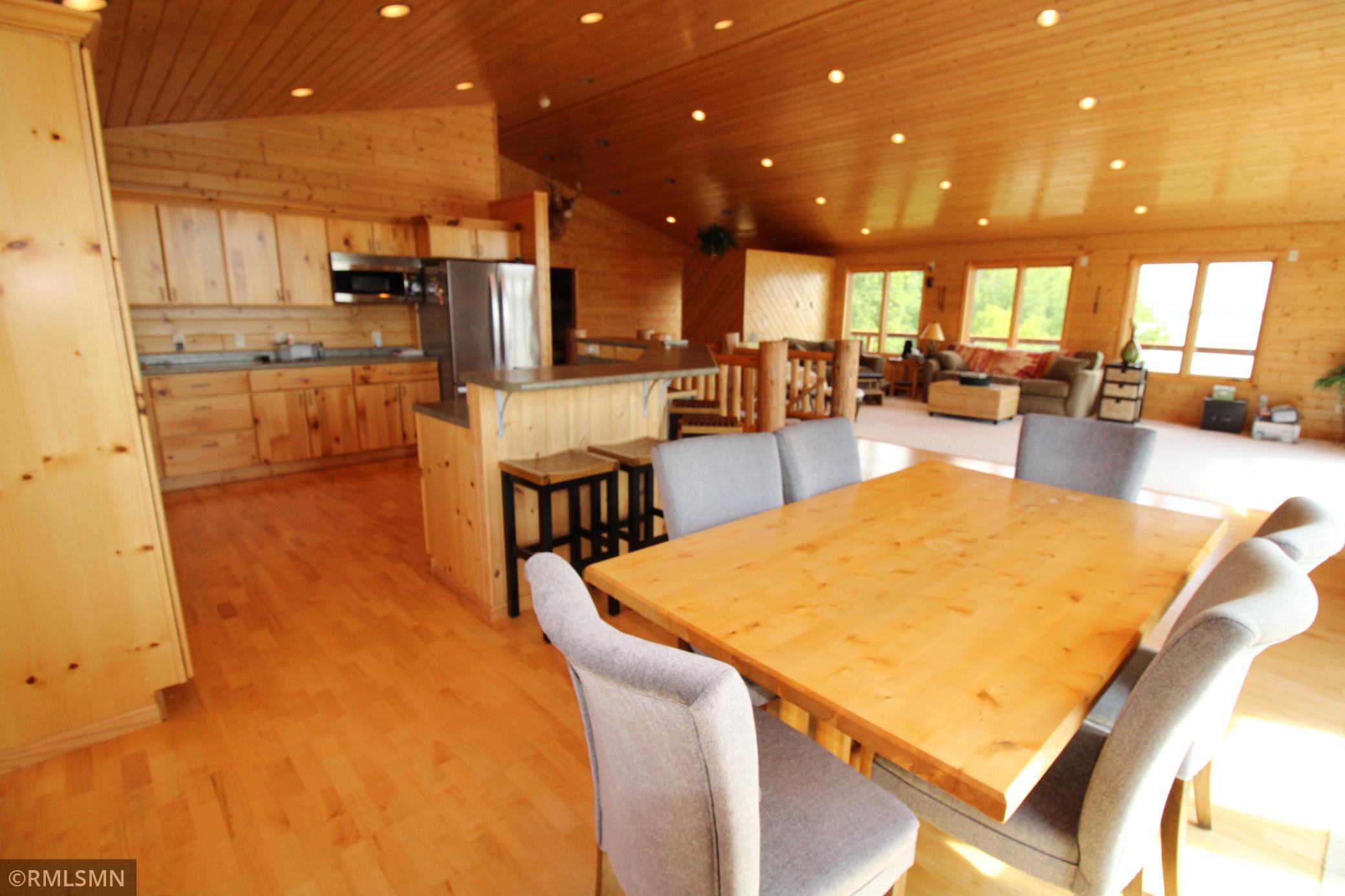 1526 Flag Island Property Photo 33
