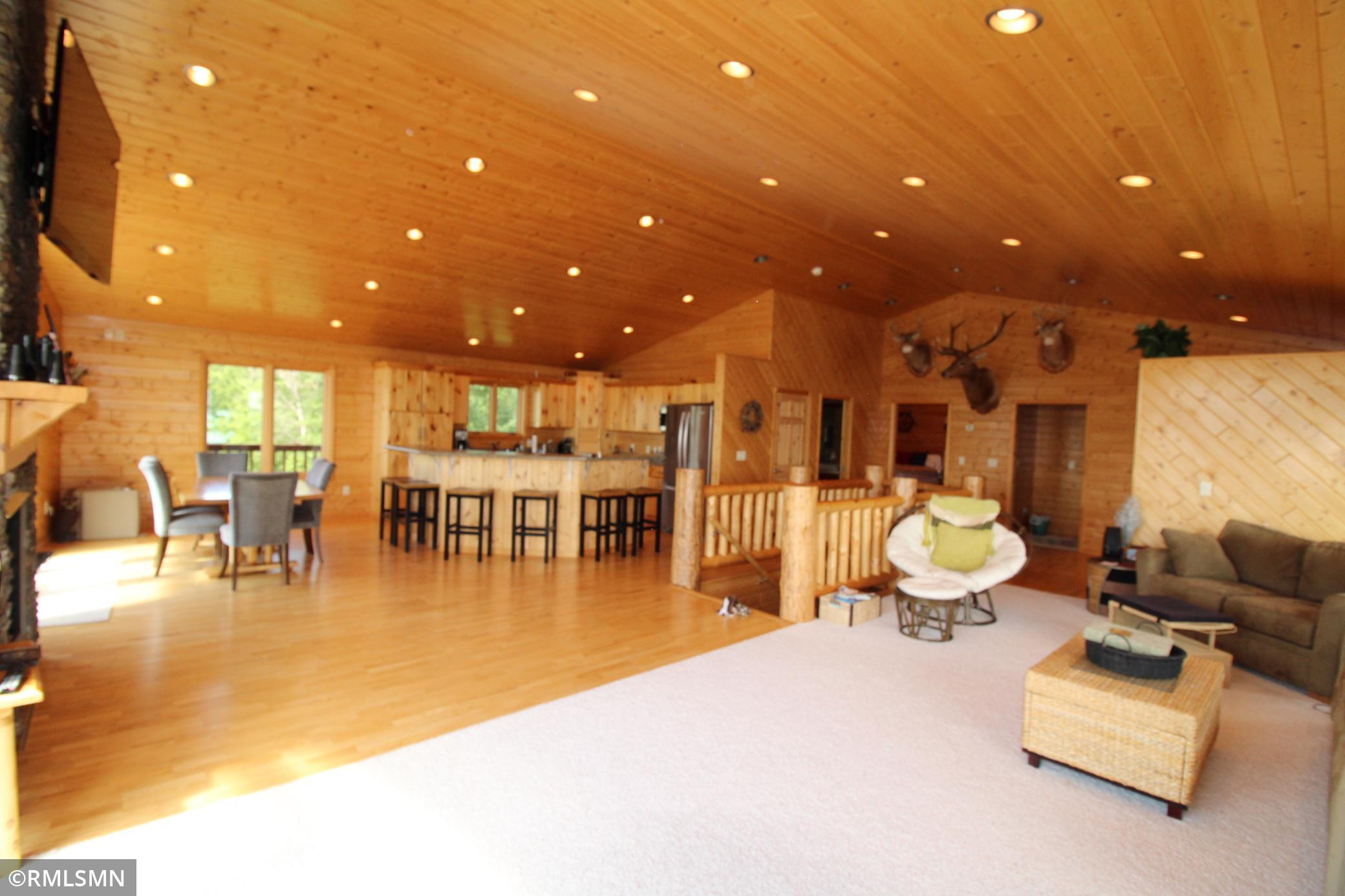1526 Flag Island Property Photo 34