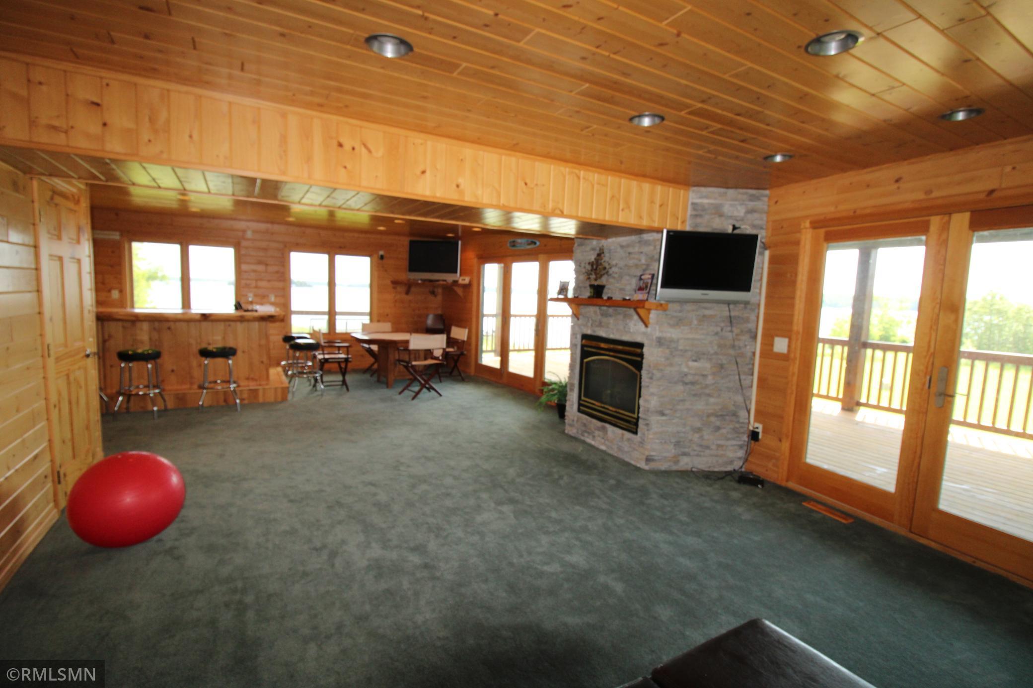 1526 Flag Island Property Photo 37