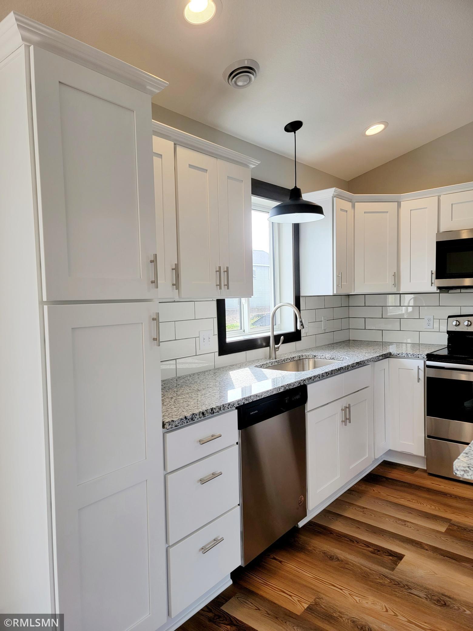 1108 10th Avenue Property Photo 4