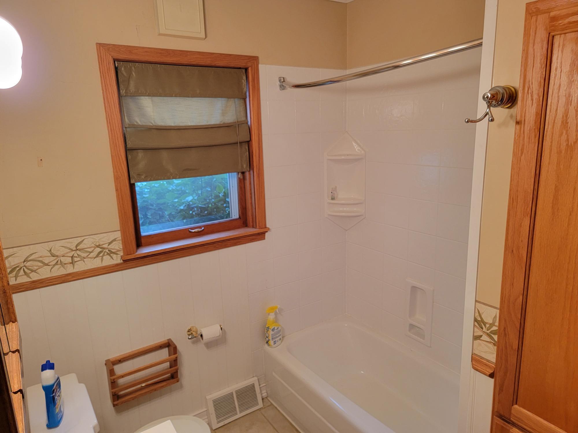 824 W 7th Street Property Photo 14