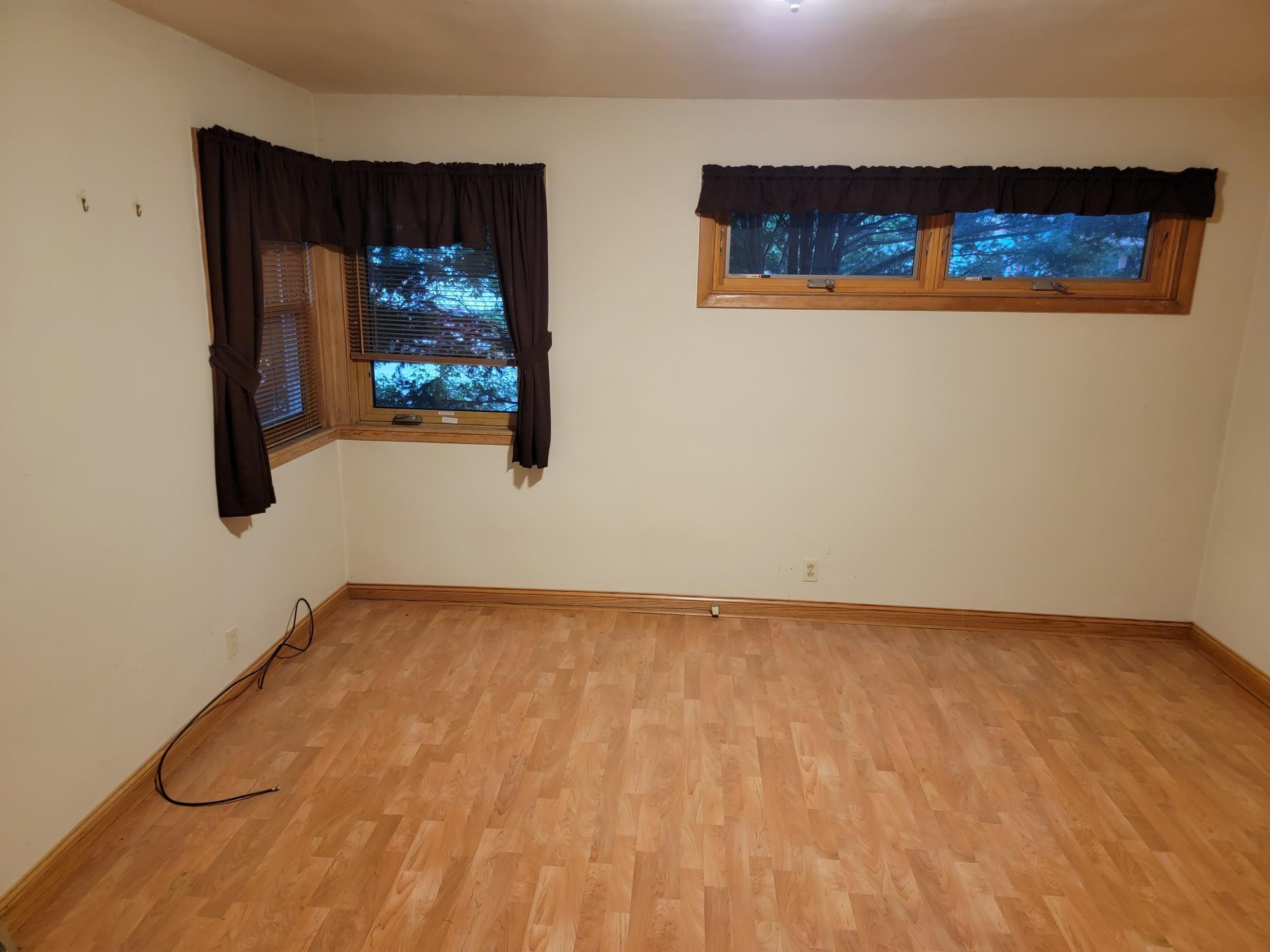 824 W 7th Street Property Photo 18