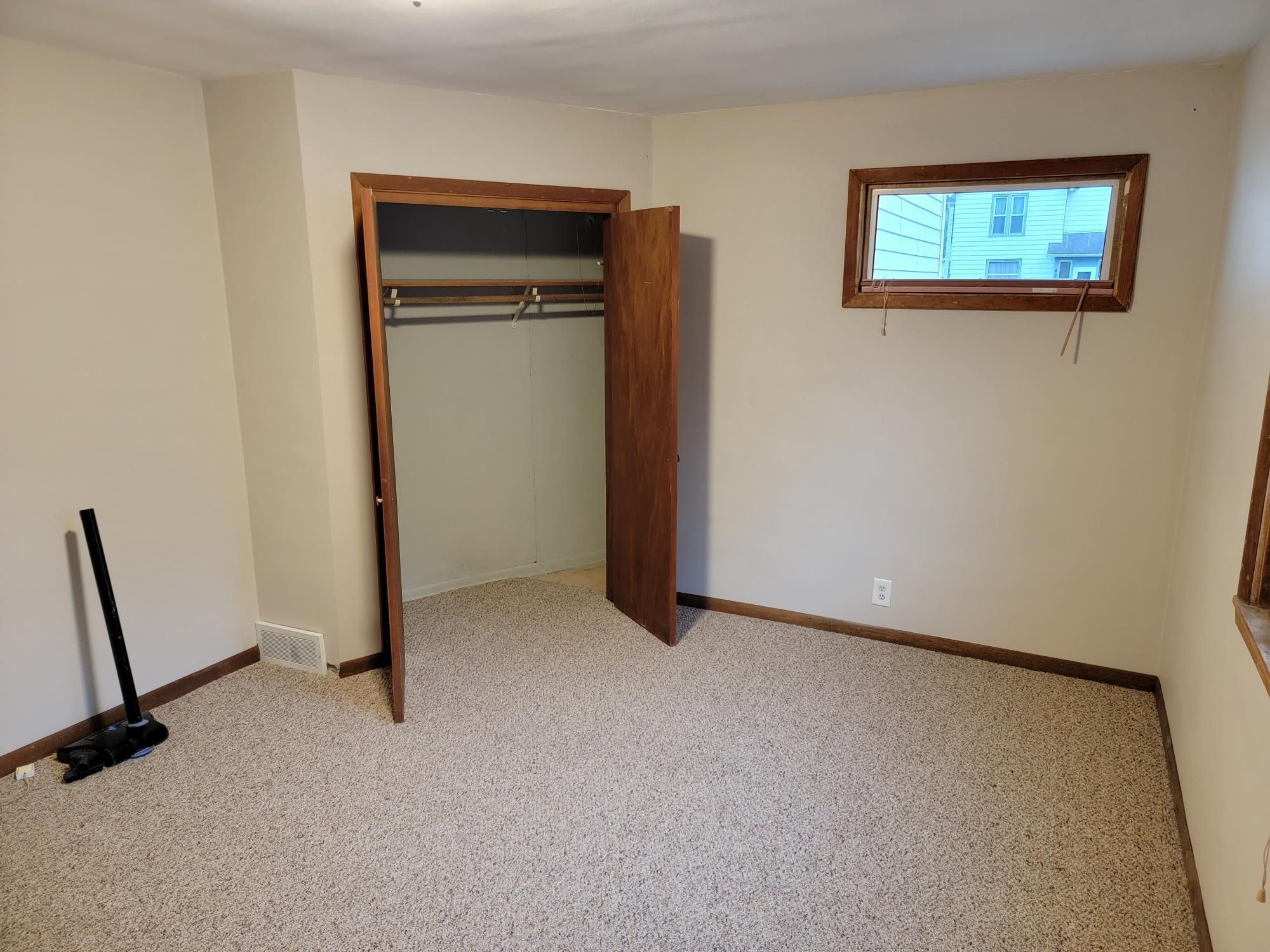 824 W 7th Street Property Photo 20