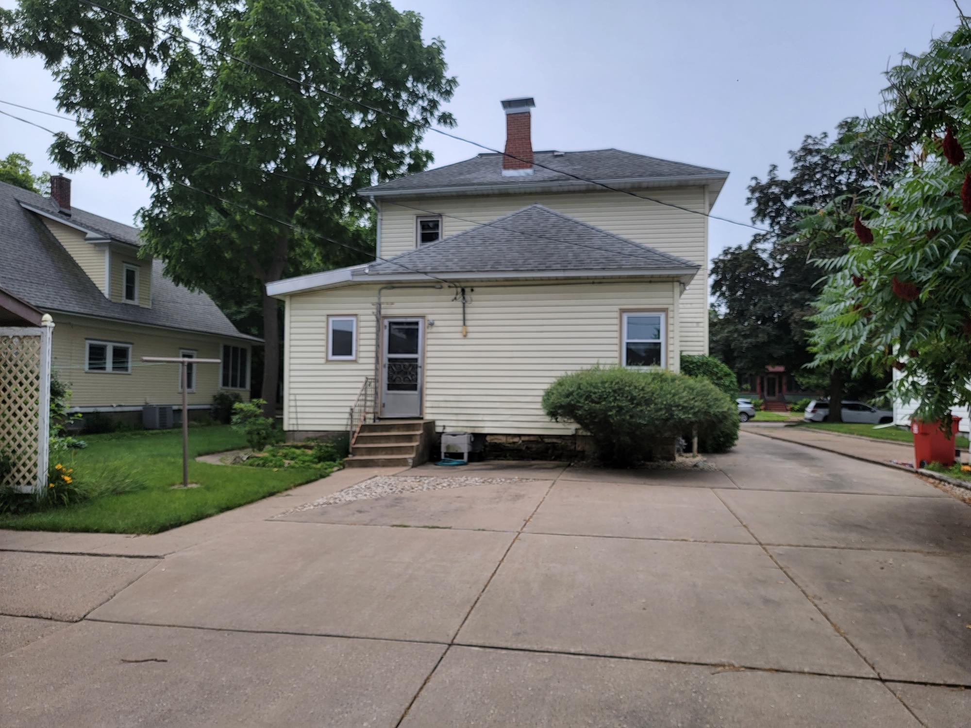 824 W 7th Street Property Photo 34