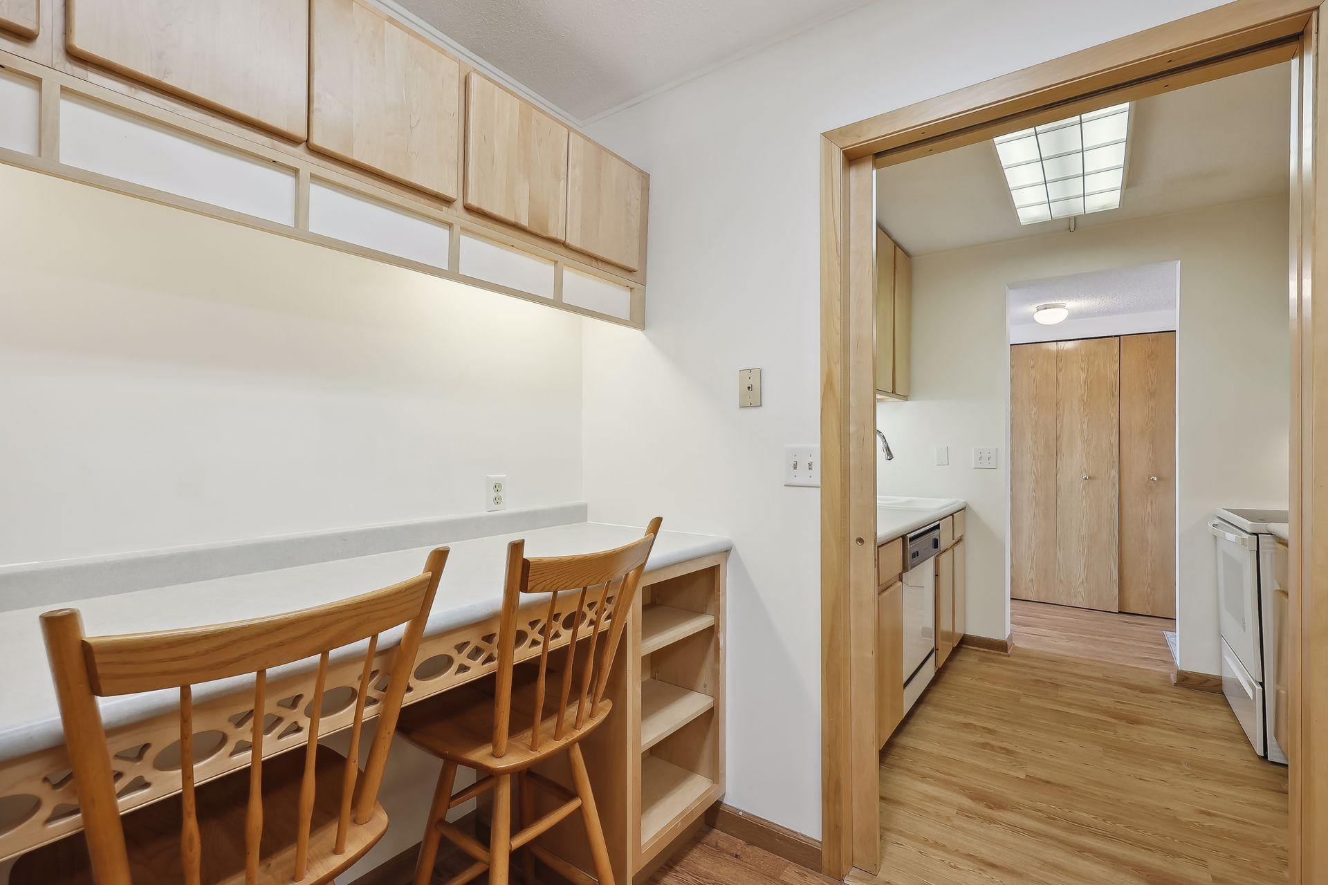 1920 S 1st Street 1406 Property Photo 6