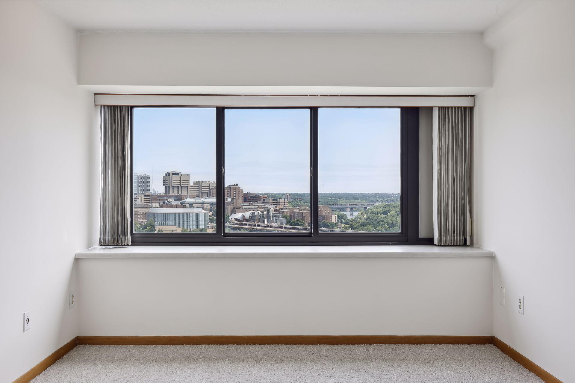 1920 S 1st Street 1406 Property Photo 10