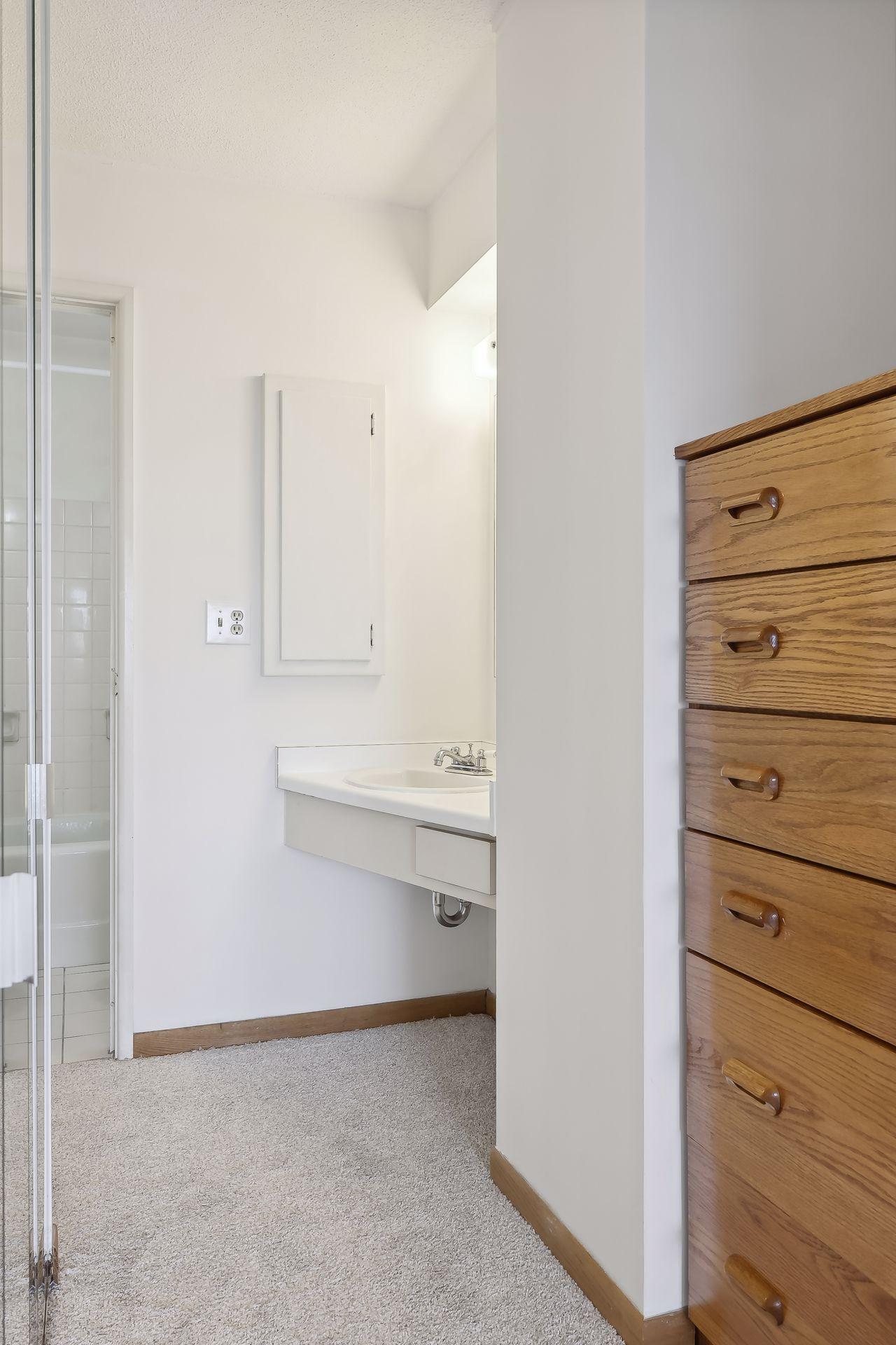 1920 S 1st Street 1406 Property Photo 14