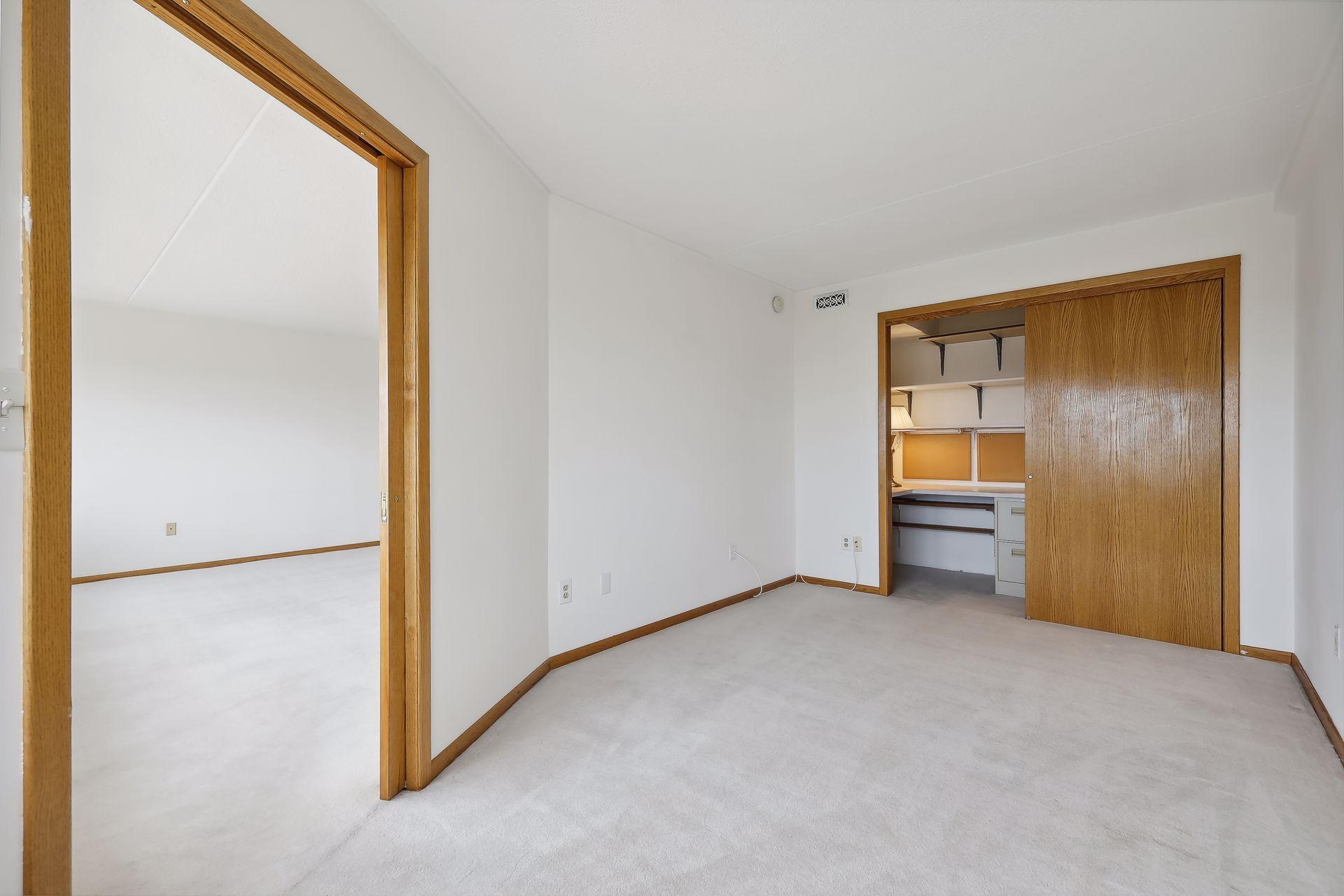 1920 S 1st Street 1406 Property Photo 19