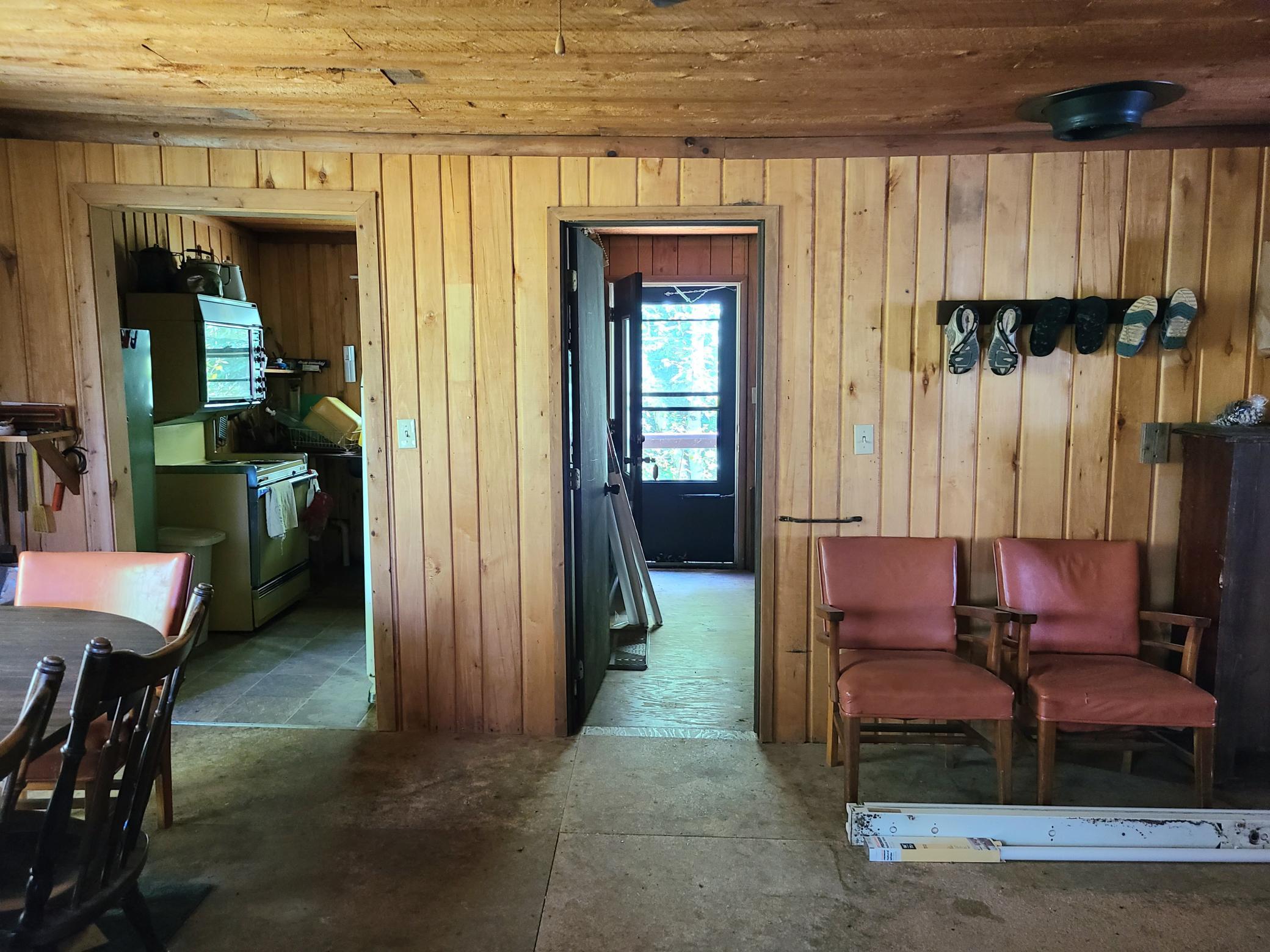 10281 Sullivan Bay Property Photo 5