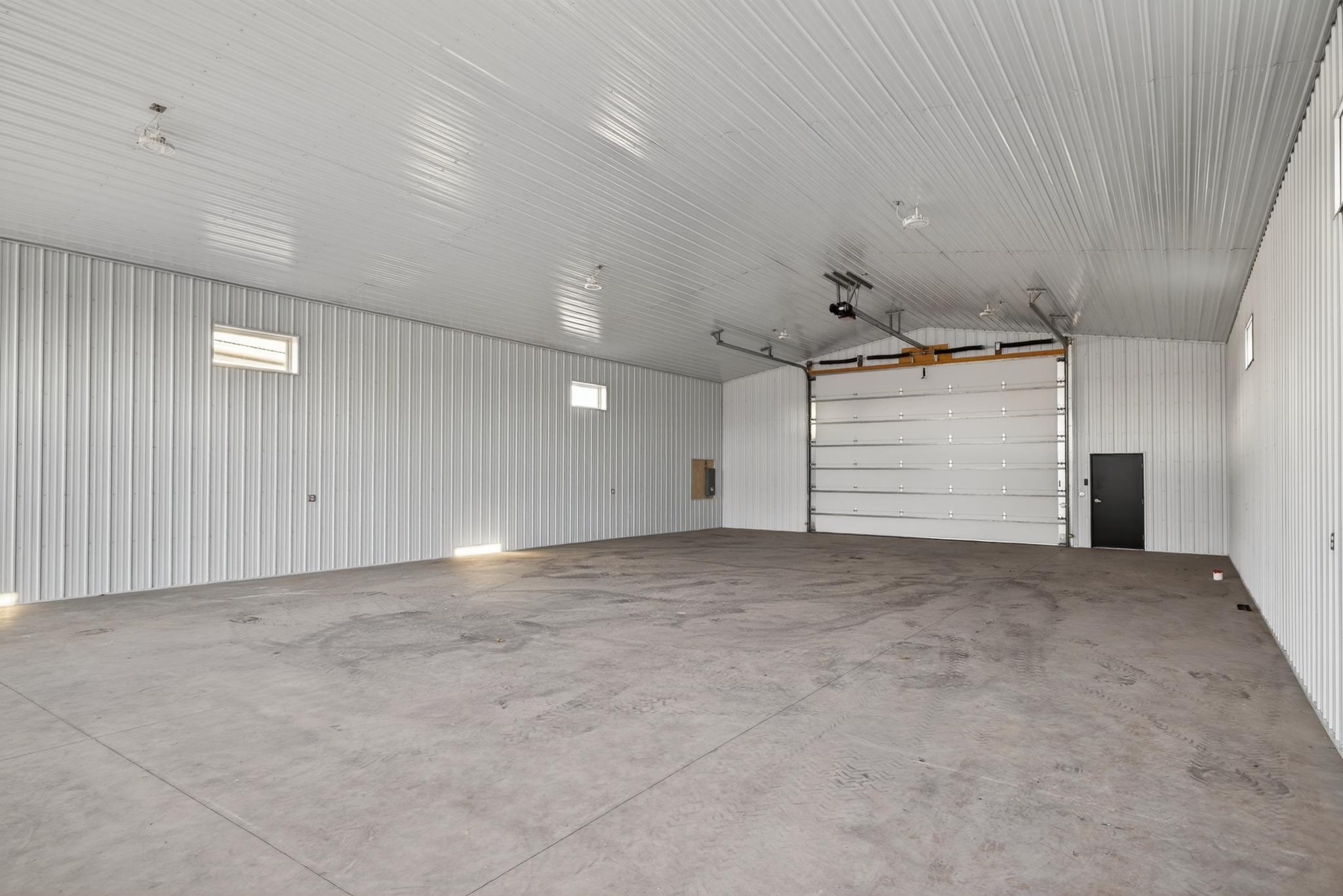4527 Brady Blvd. Property Photo 8
