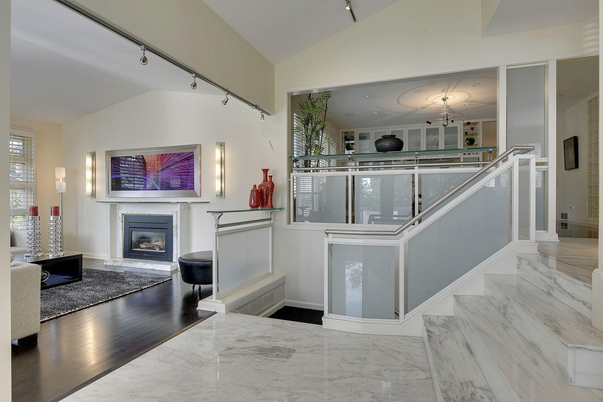 2544 Huntington Avenue Property Photo 4