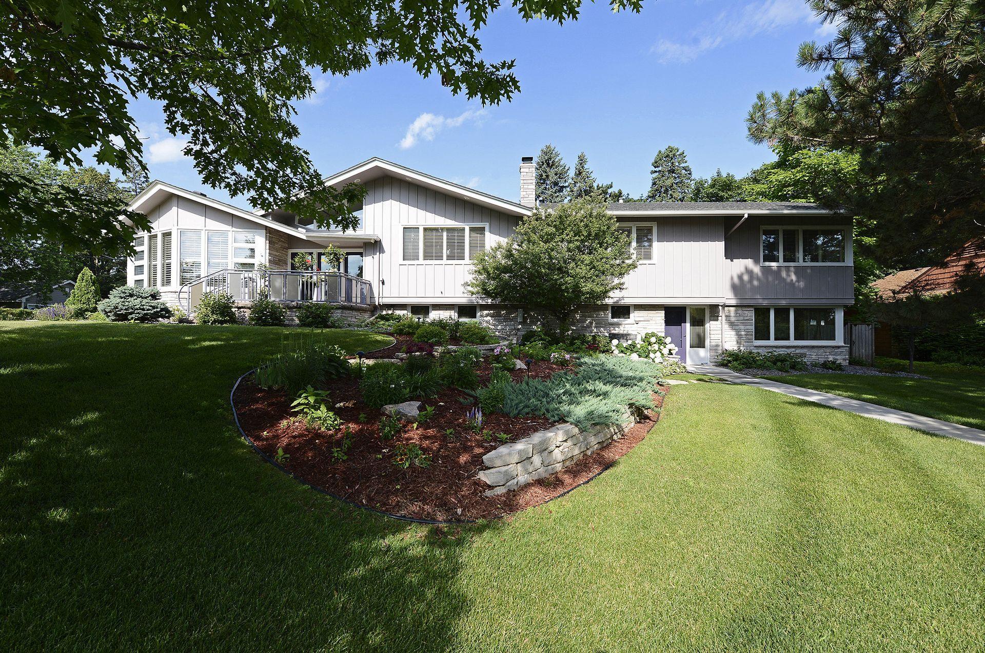 2544 Huntington Avenue Property Photo 13