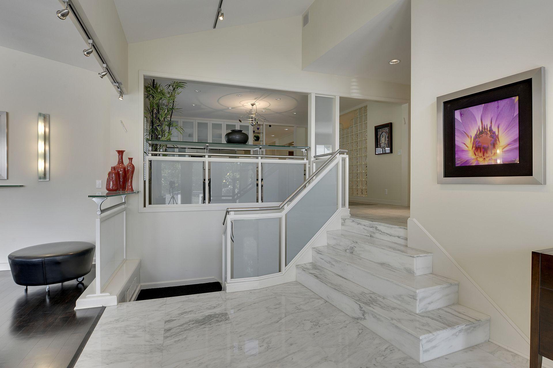 2544 Huntington Avenue Property Photo 17