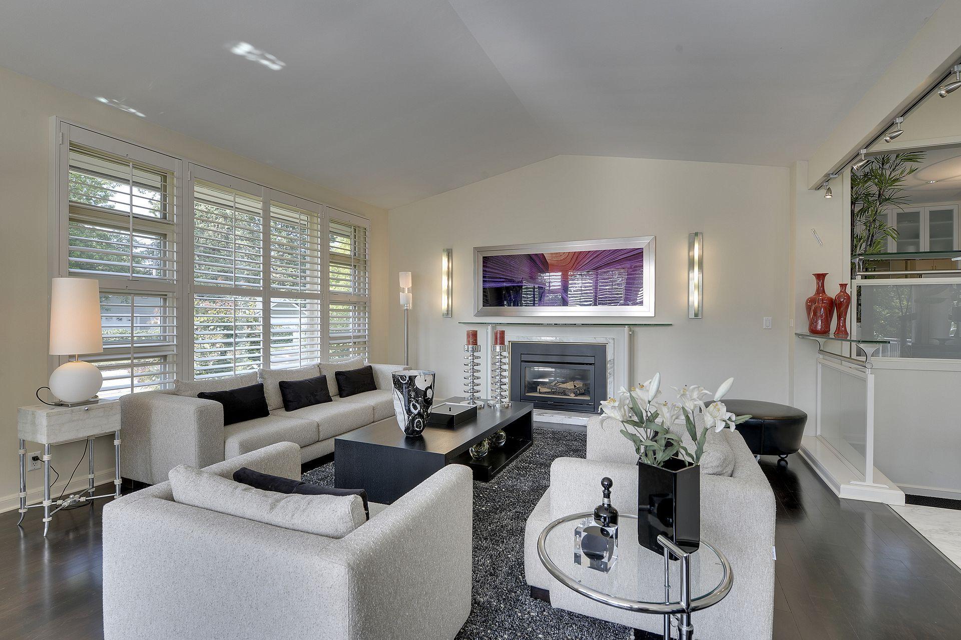 2544 Huntington Avenue Property Photo 22