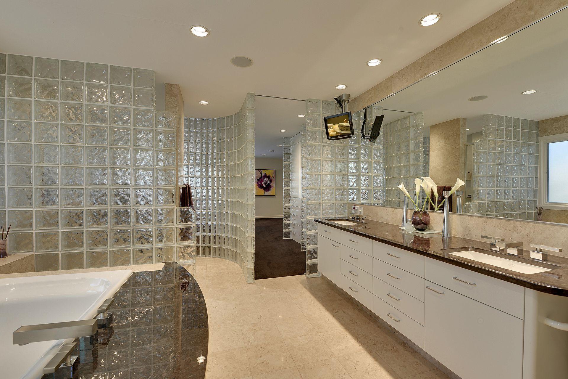 2544 Huntington Avenue Property Photo 46