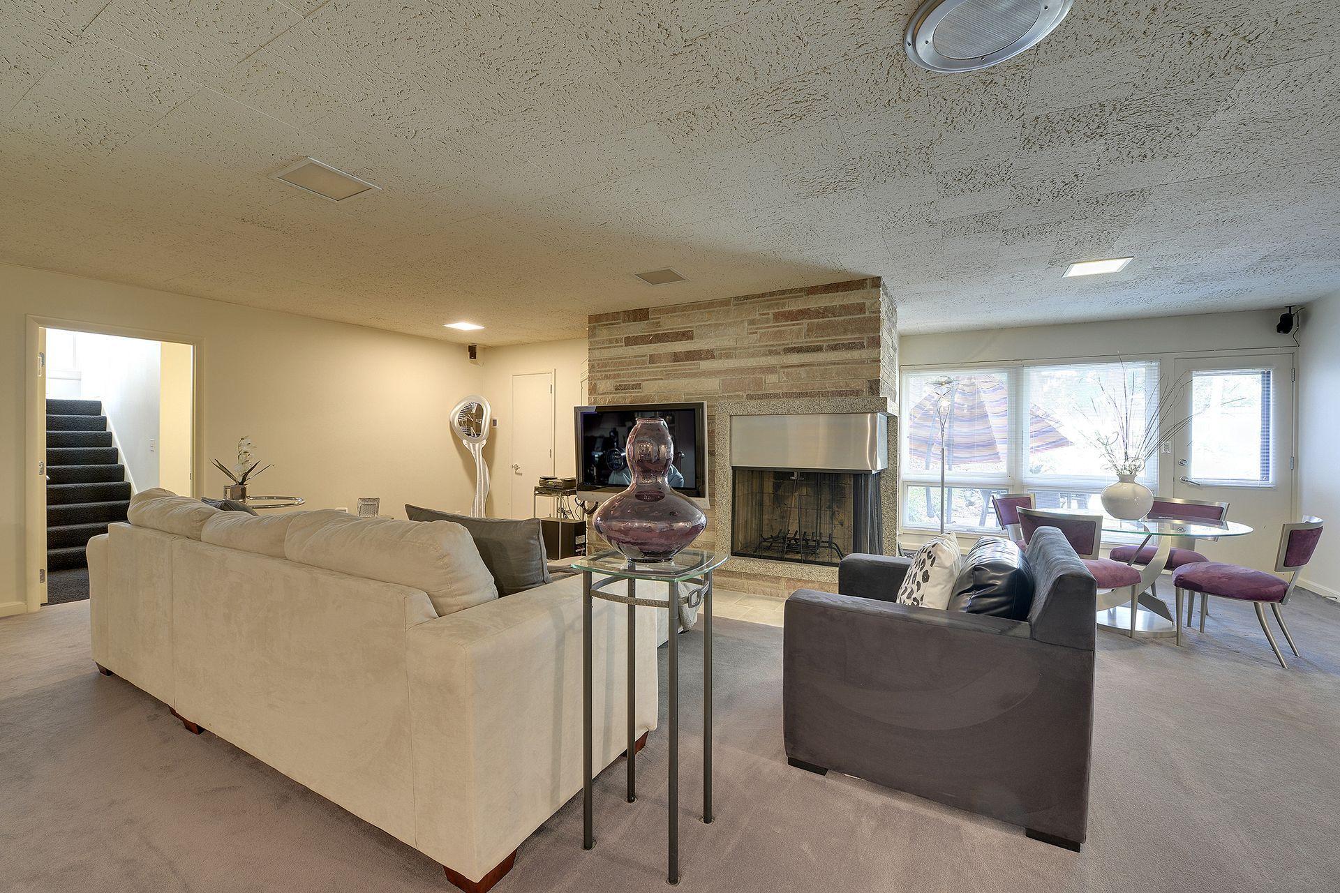 2544 Huntington Avenue Property Photo 50
