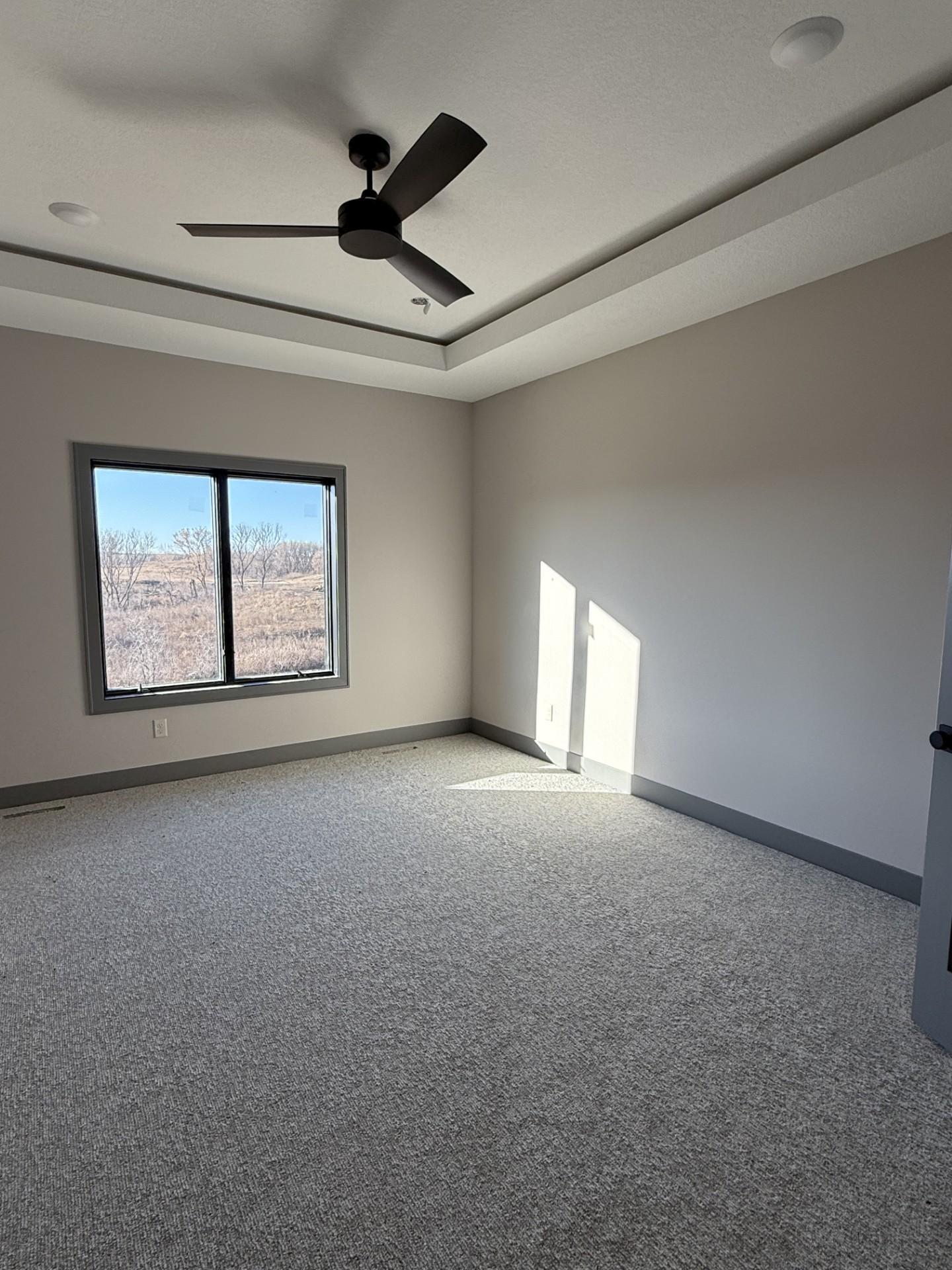 4904 Noble Drive Property Photo 6