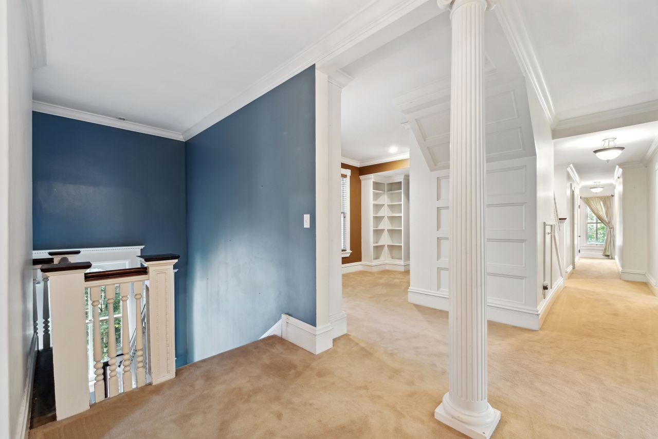 506 Summit Avenue Property Photo 14