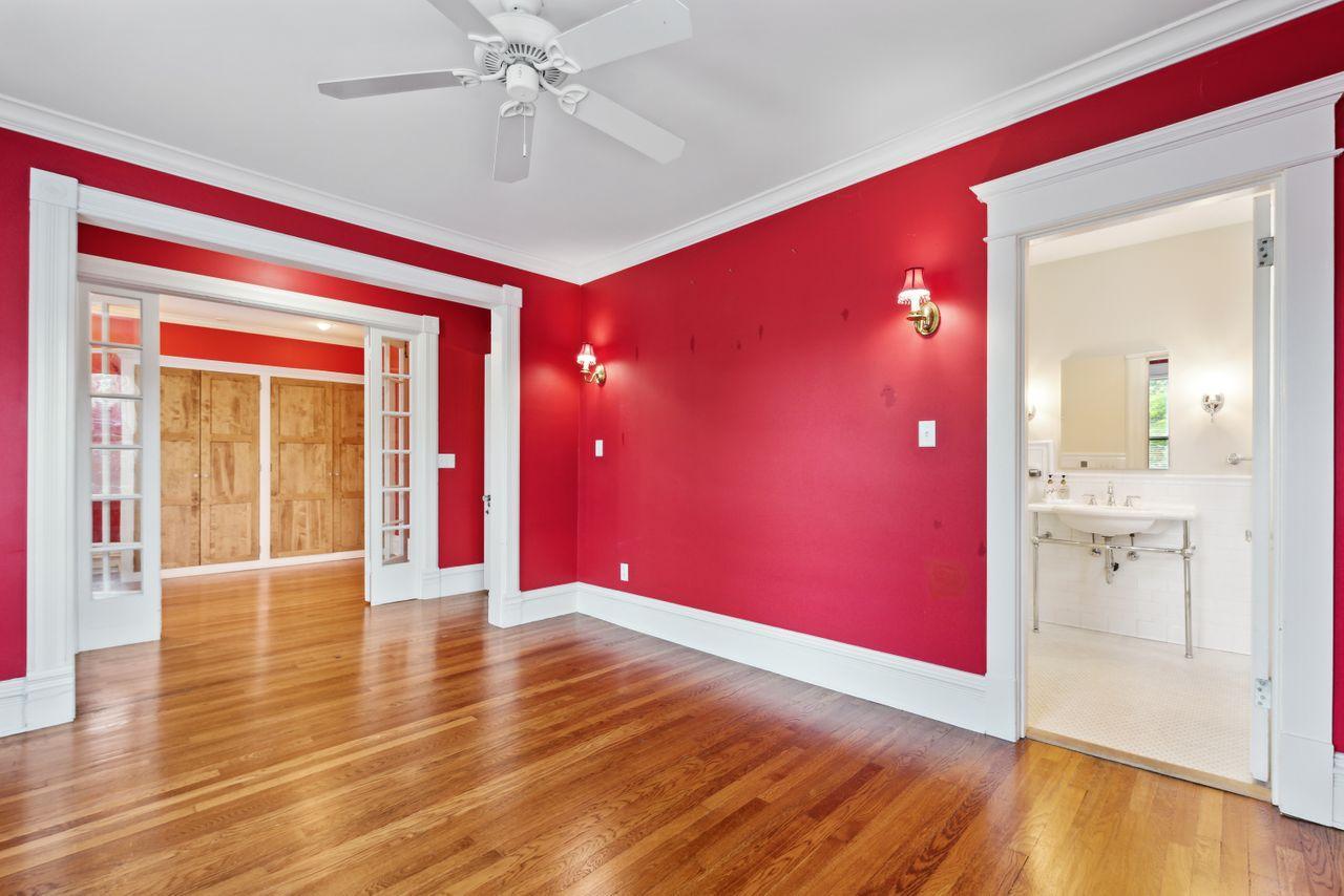 506 Summit Avenue Property Photo 19