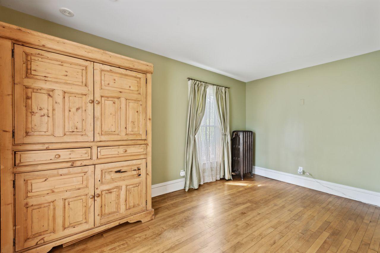506 Summit Avenue Property Photo 24