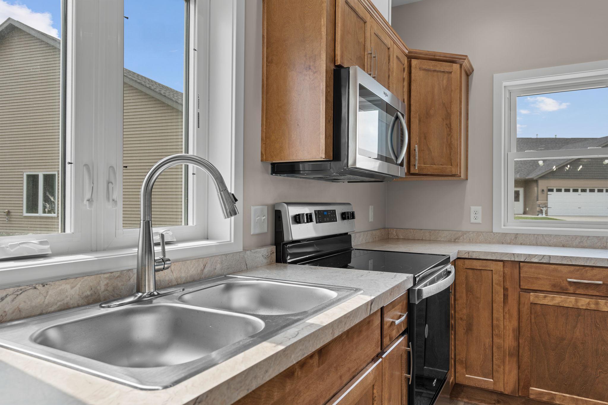 611 Northwood Place Property Photo 17