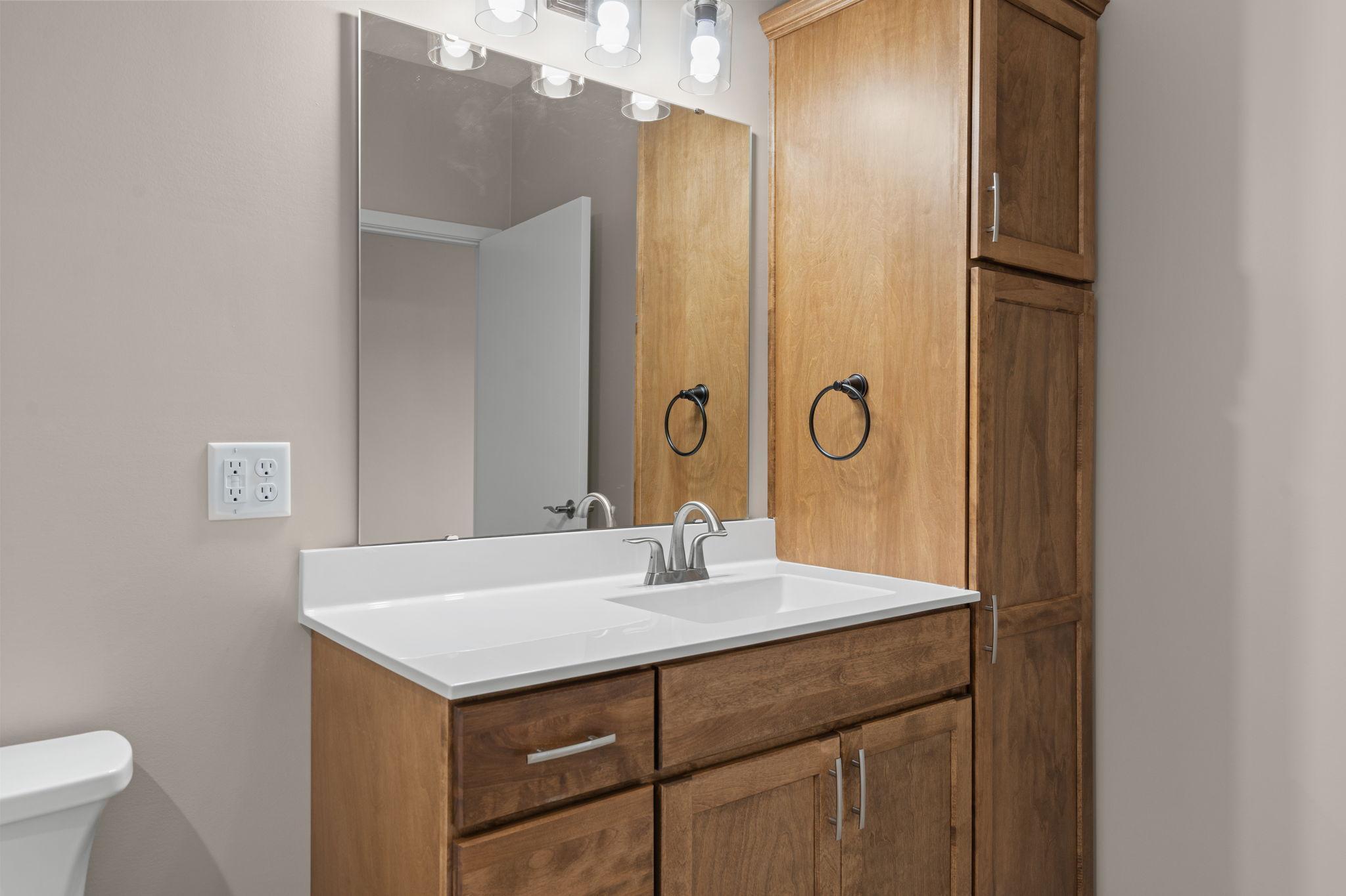 611 Northwood Place Property Photo 40